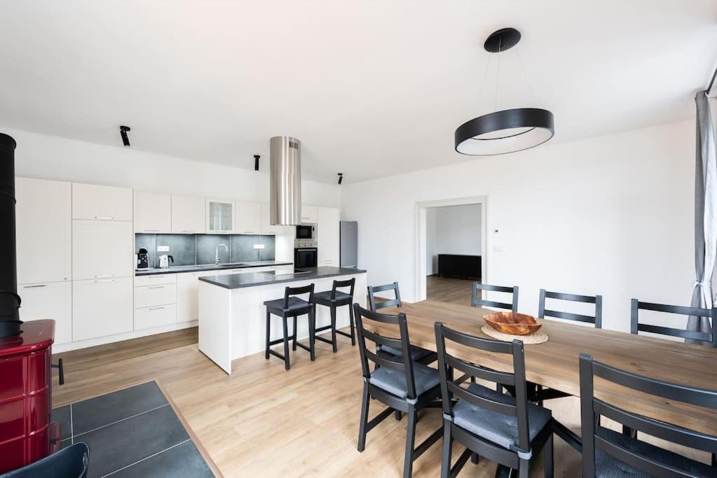 Vacov Apartment