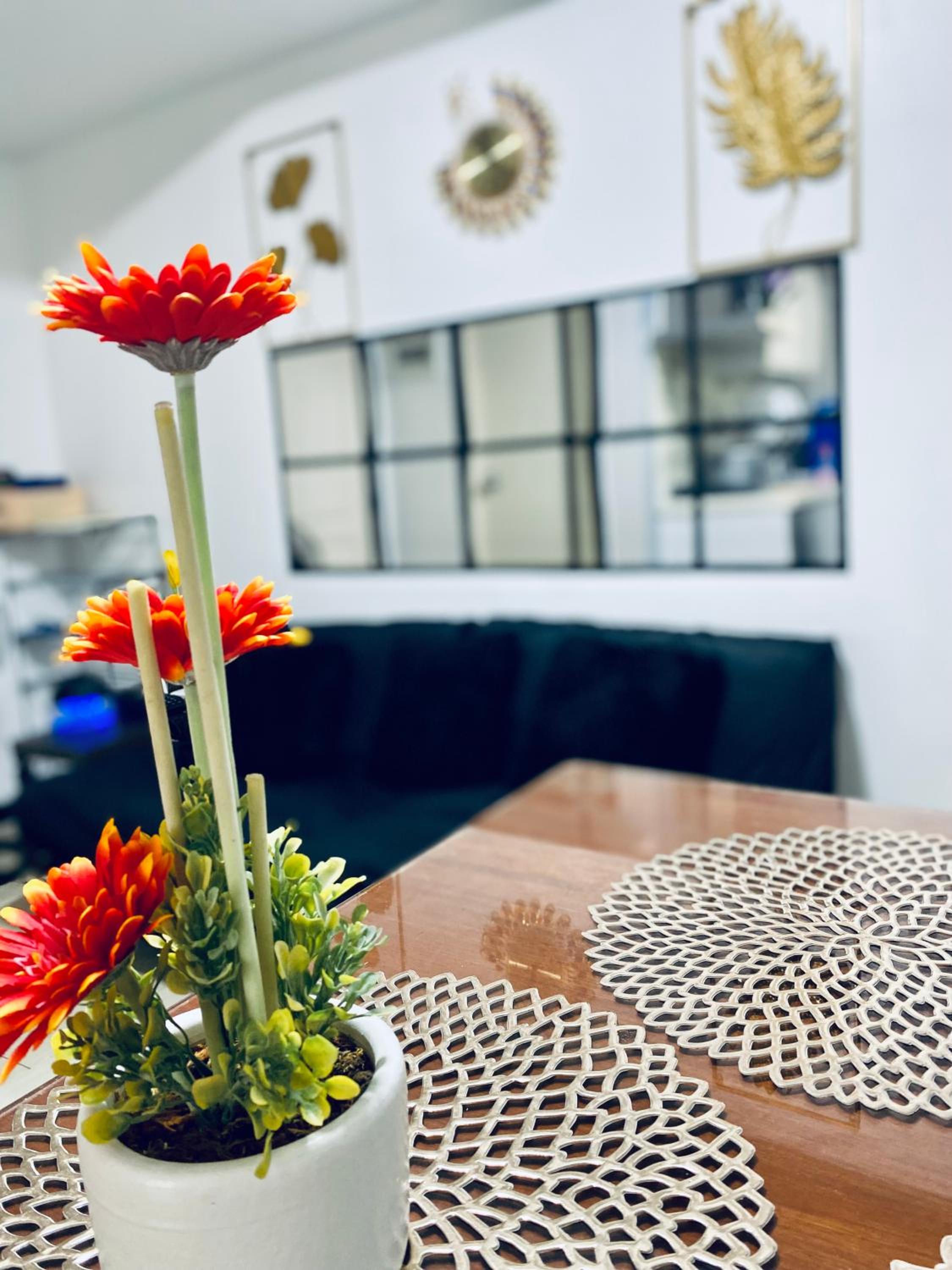 Azure Urban Staycation 2Bedroom Unit near NAIA AIRPORT and SM view 4