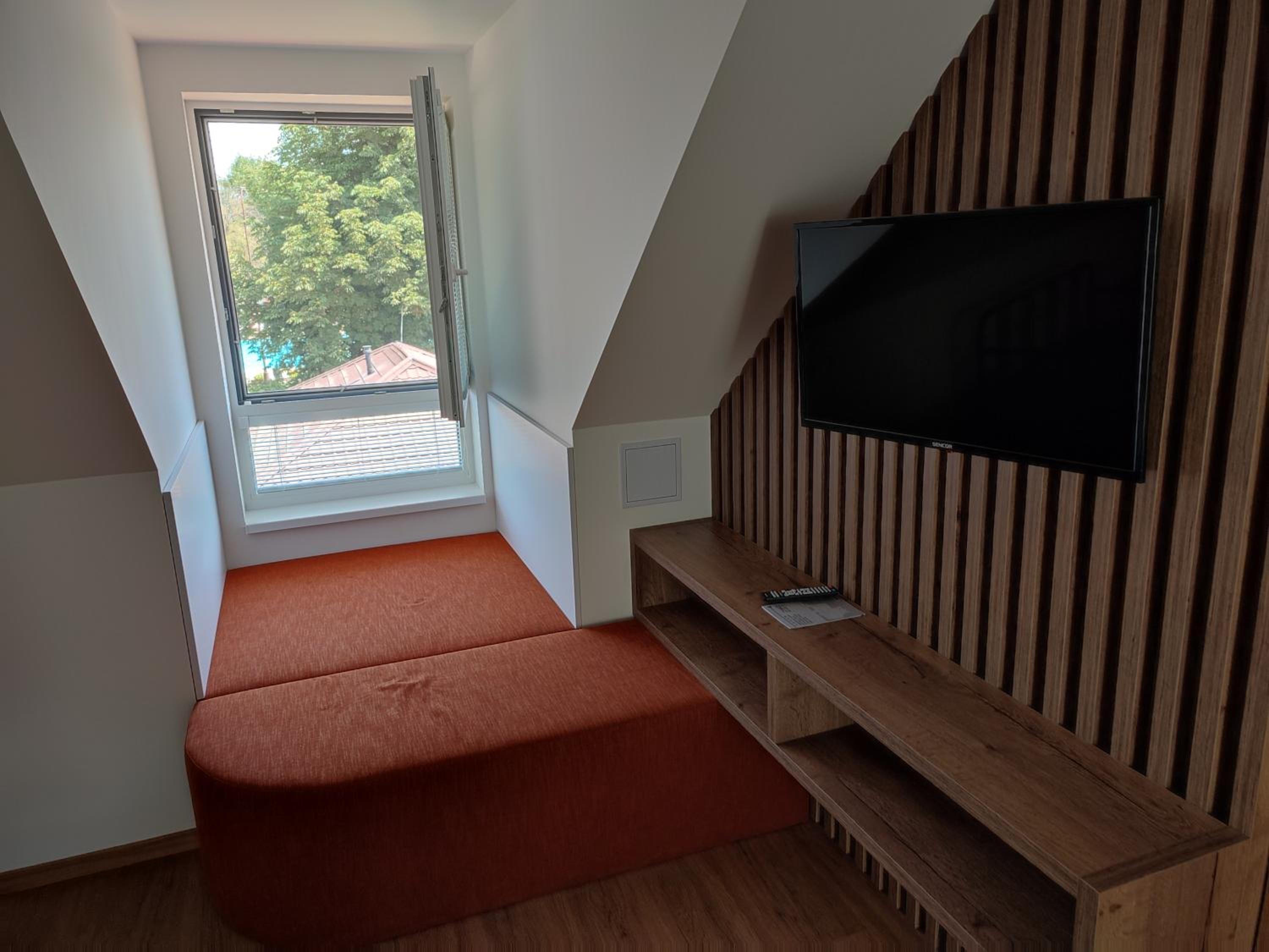 apartmánový dom rodiny BÖJTÖS Patince