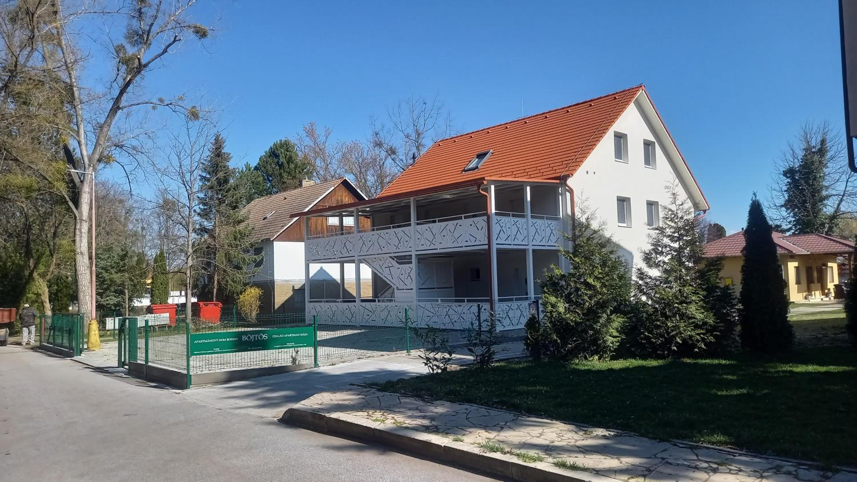 apartmánový dom rodiny BÖJTÖS Patince
