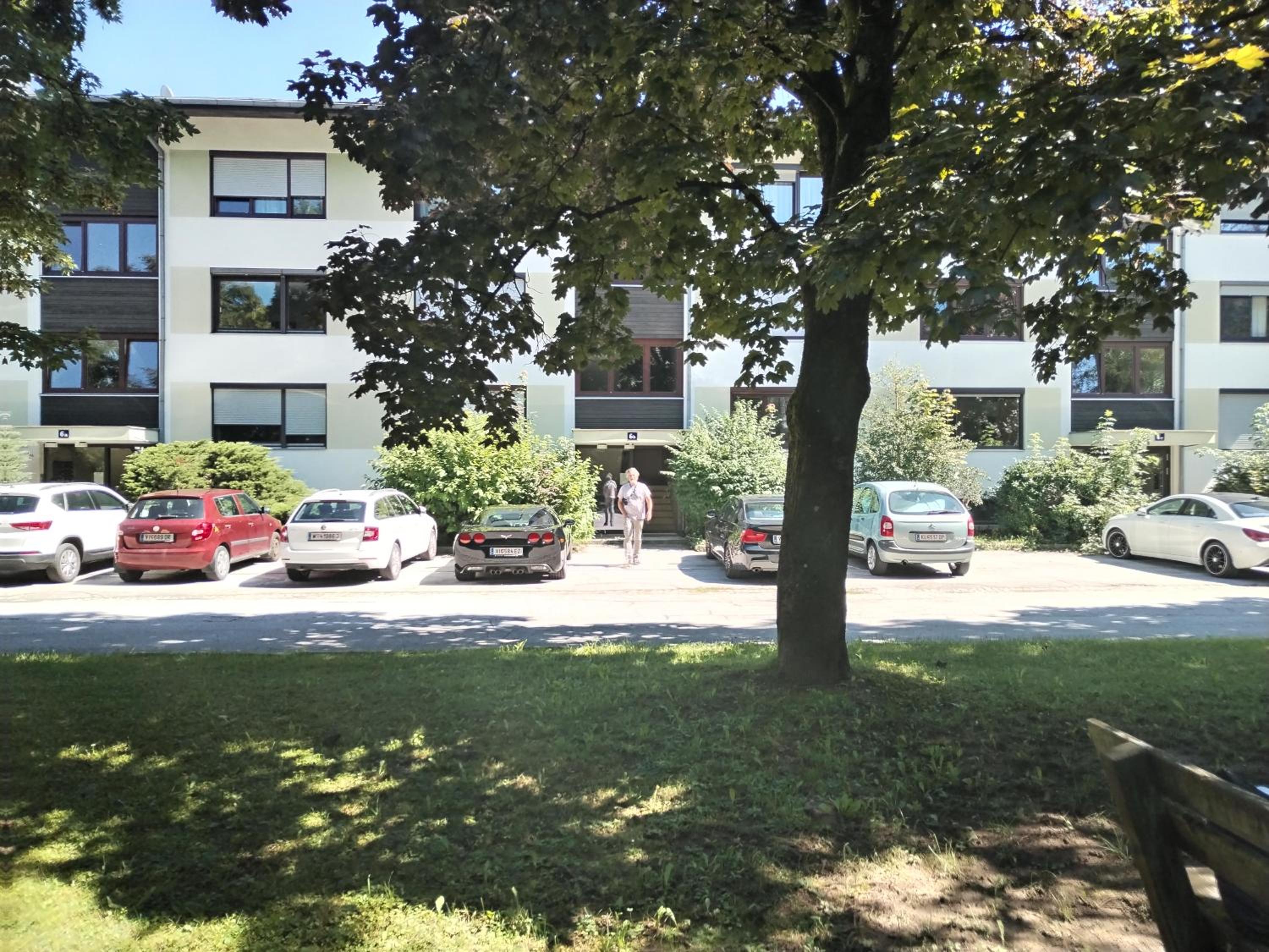 Waldeslust Warmbad mit Balkon und privatem Parkplatz