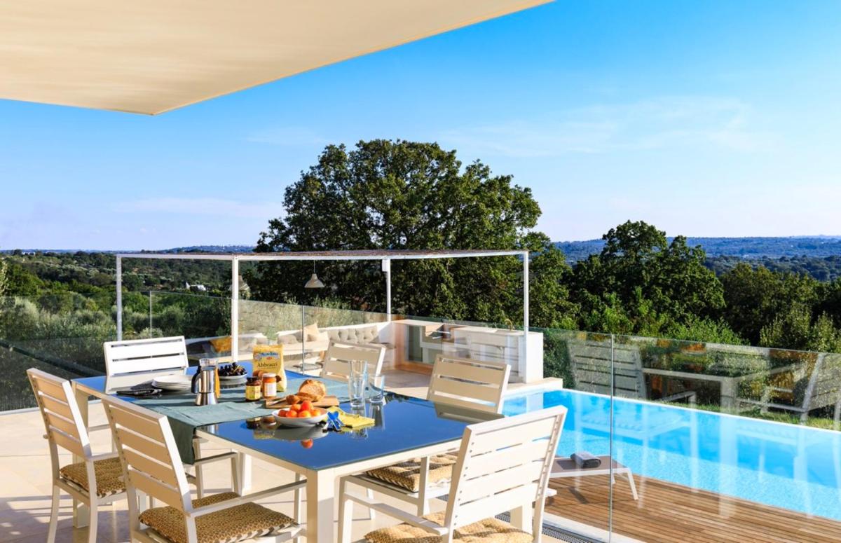Villa Aurora view 3