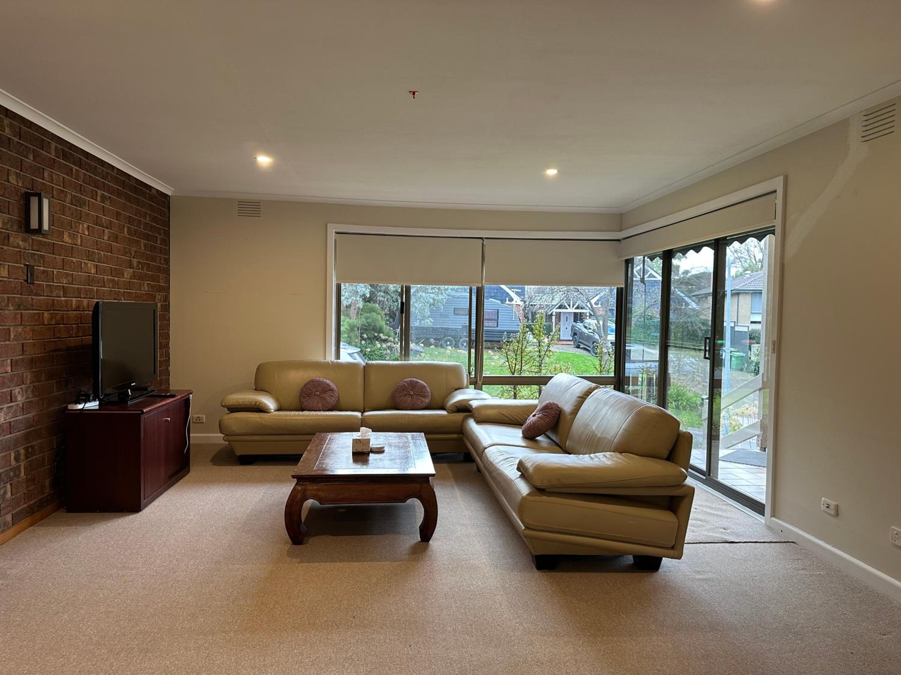 Central Sunbury home with top-hill views, high speed NBN and Netflix ready