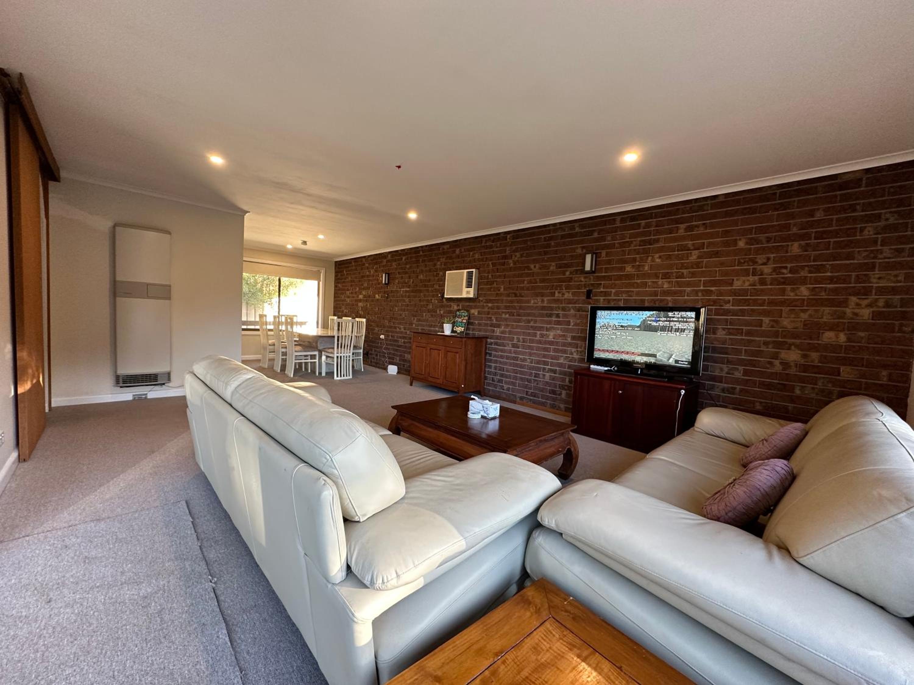 Central Sunbury home with top-hill views, high speed NBN and Netflix ready