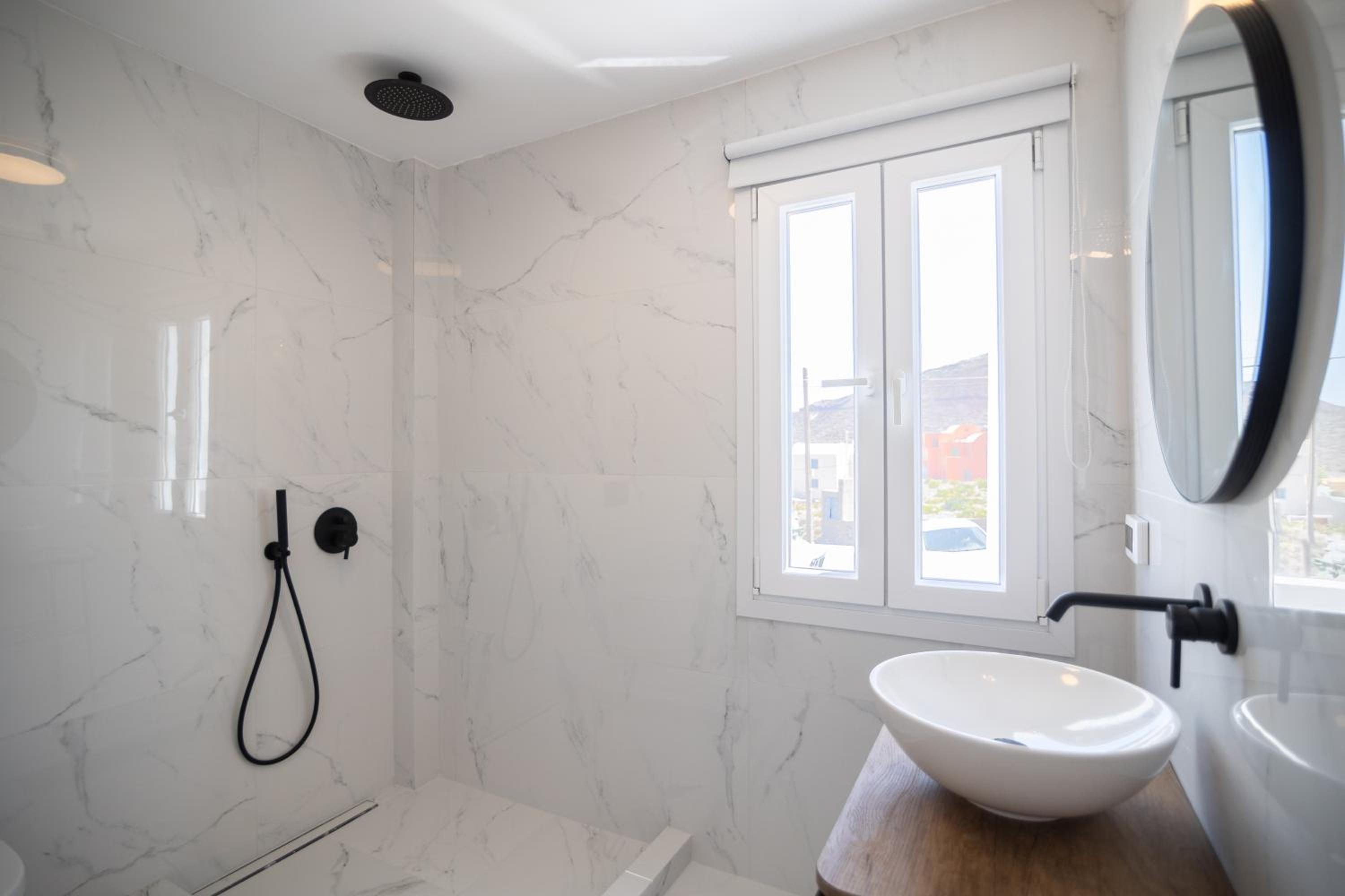 Theophrasti Suites