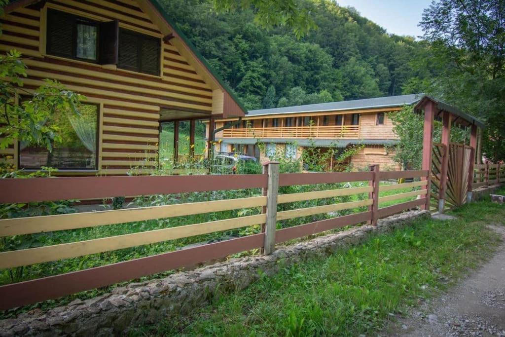 Casa din Pădure