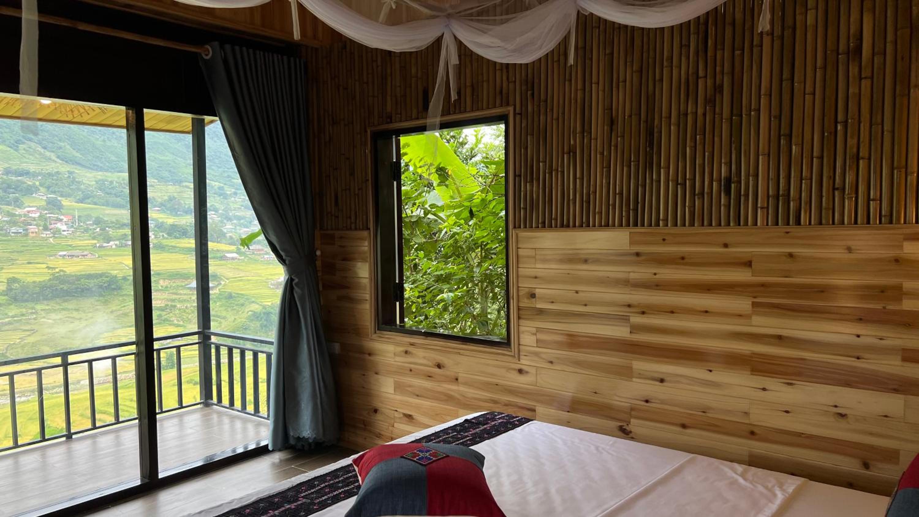 Hmong house Sapa view 5