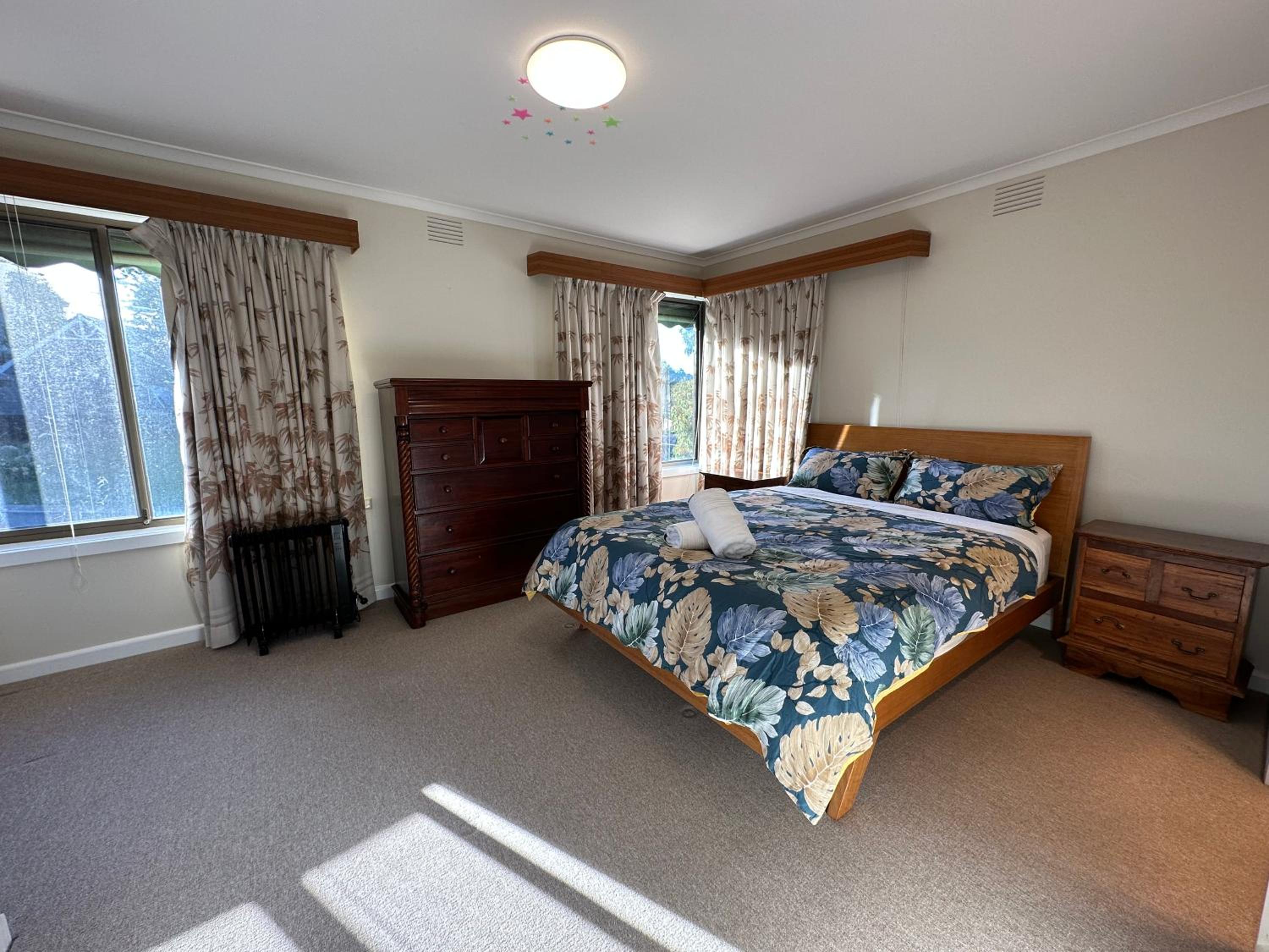 Central Sunbury home with top-hill views, high speed NBN and Netflix ready
