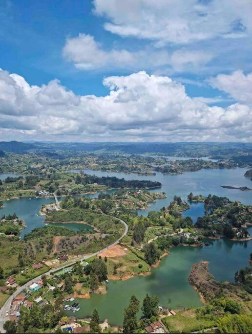 Guatape Retreat w/ Jacuzzi Central Location