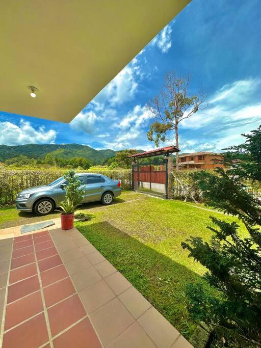 Guatape Retreat w/ Jacuzzi Central Location
