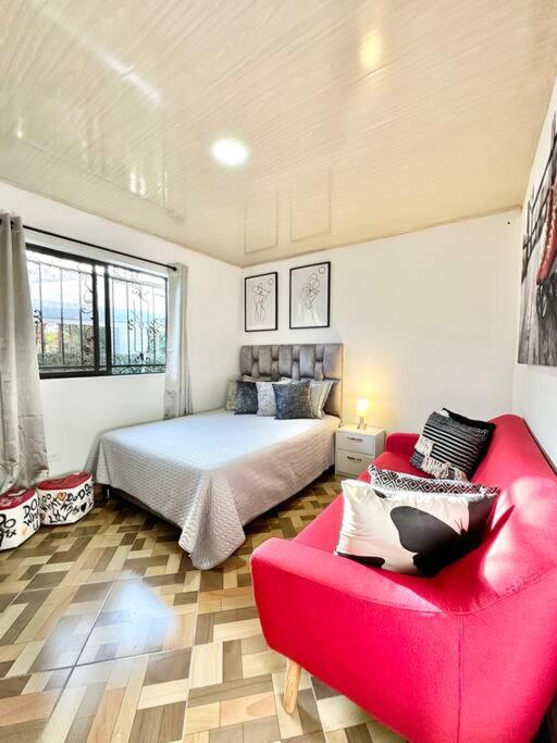 Guatape Retreat w/ Jacuzzi Central Location