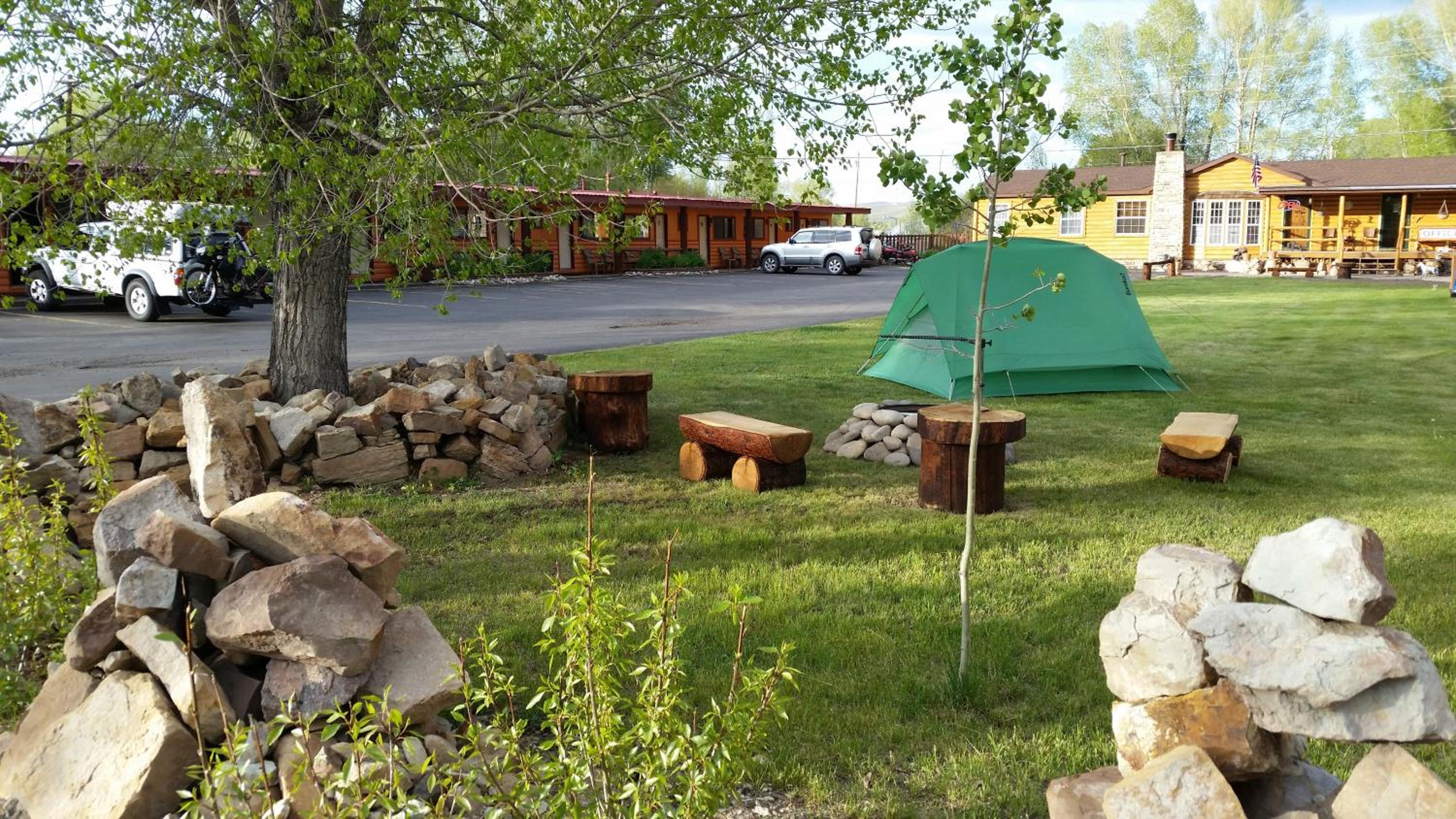 Gunnison Vacations - Long Holiday Motel - Property Image 15
