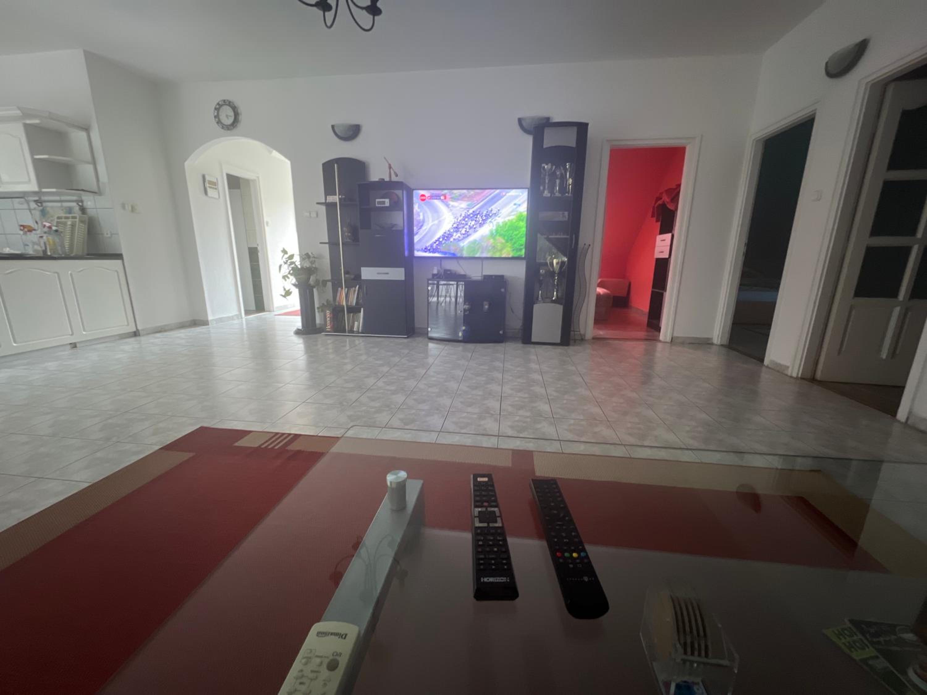 Gabe's Nest view 3
