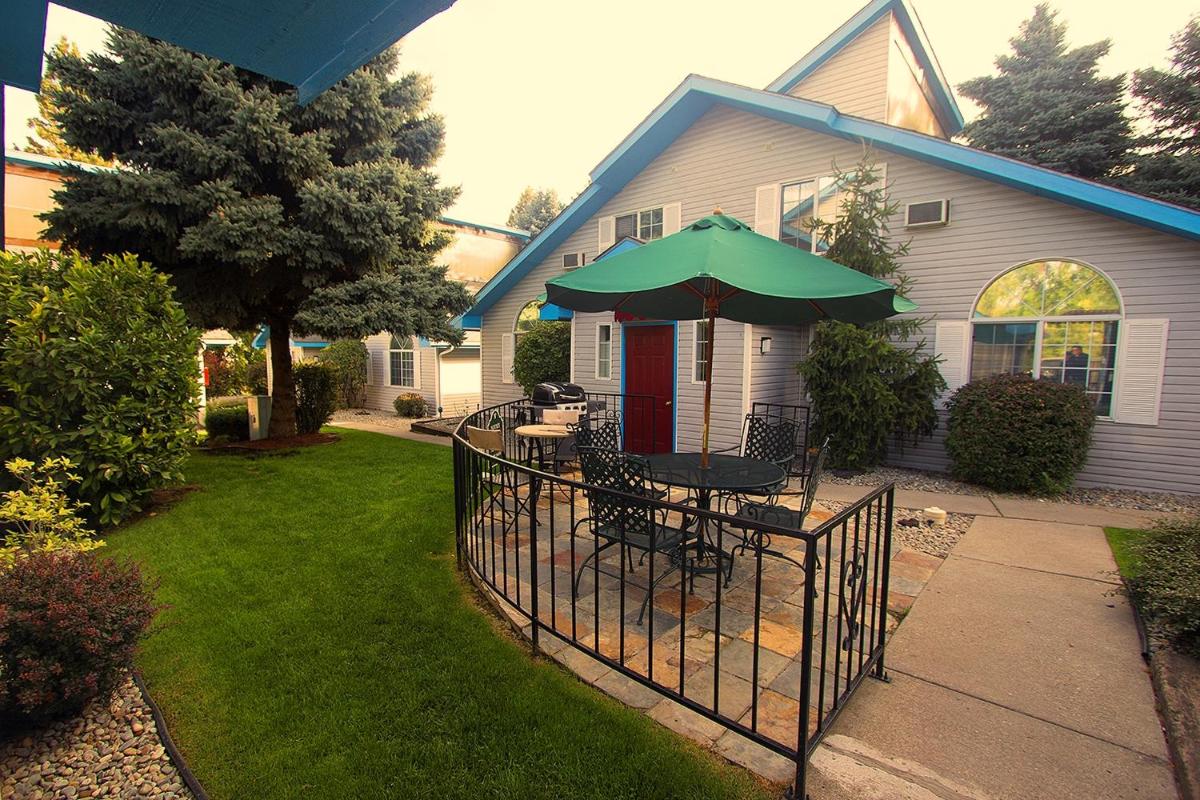 outdoor BBQ area