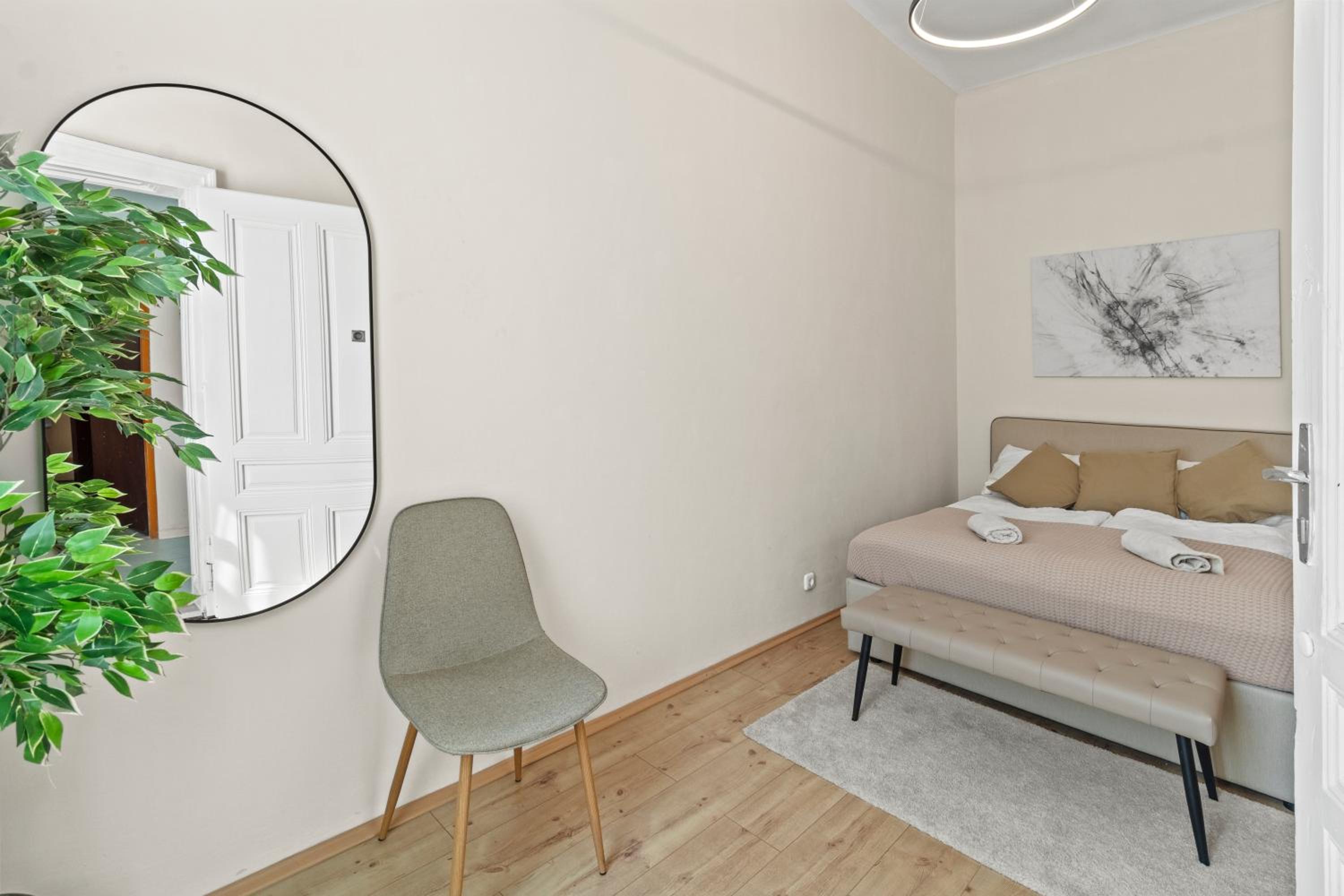 Spacious Apartment, 3 min to U6 Alserstraße