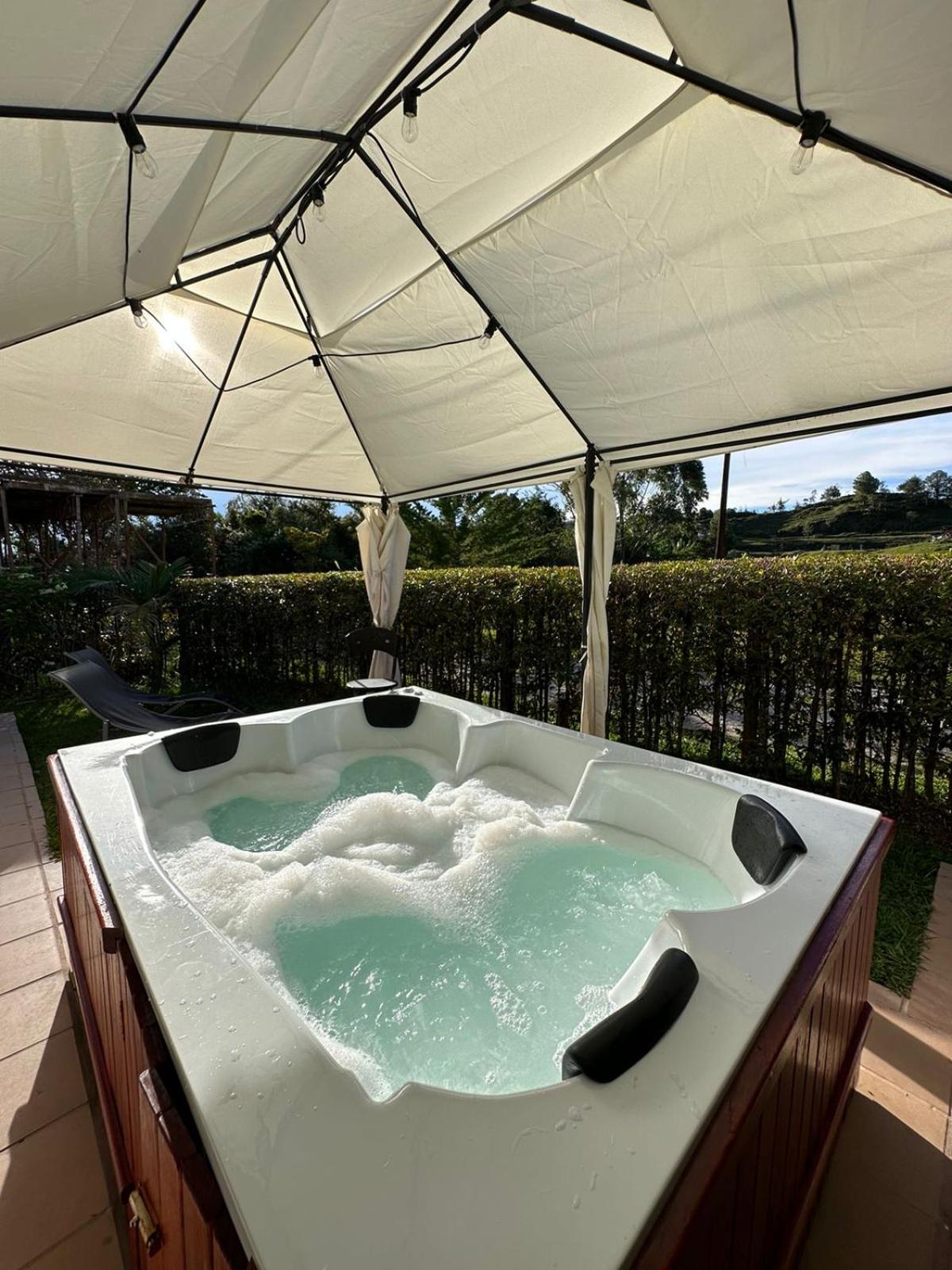 Guatape Retreat w/ Jacuzzi Central Location