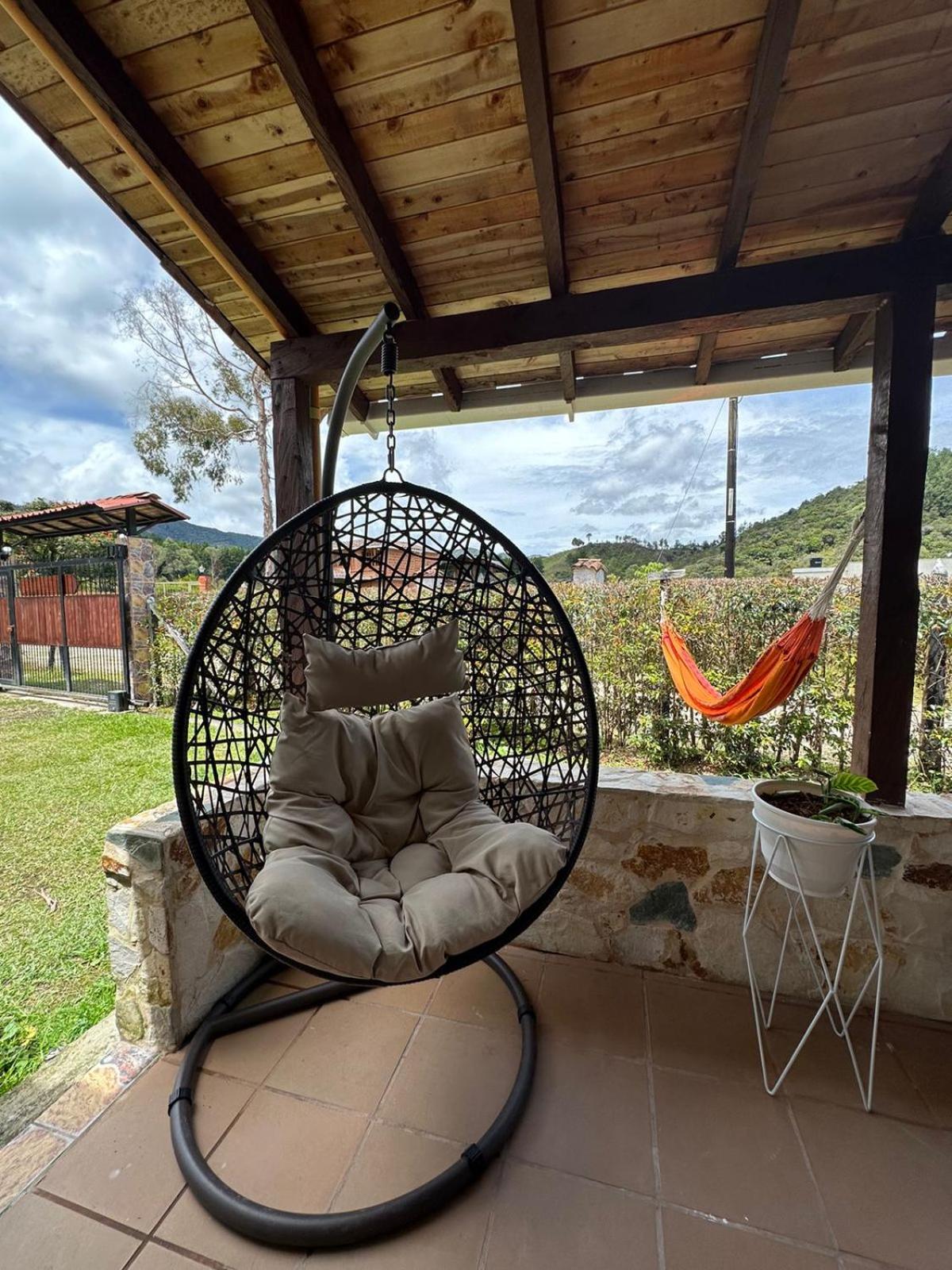 Guatape Retreat w/ Jacuzzi Central Location