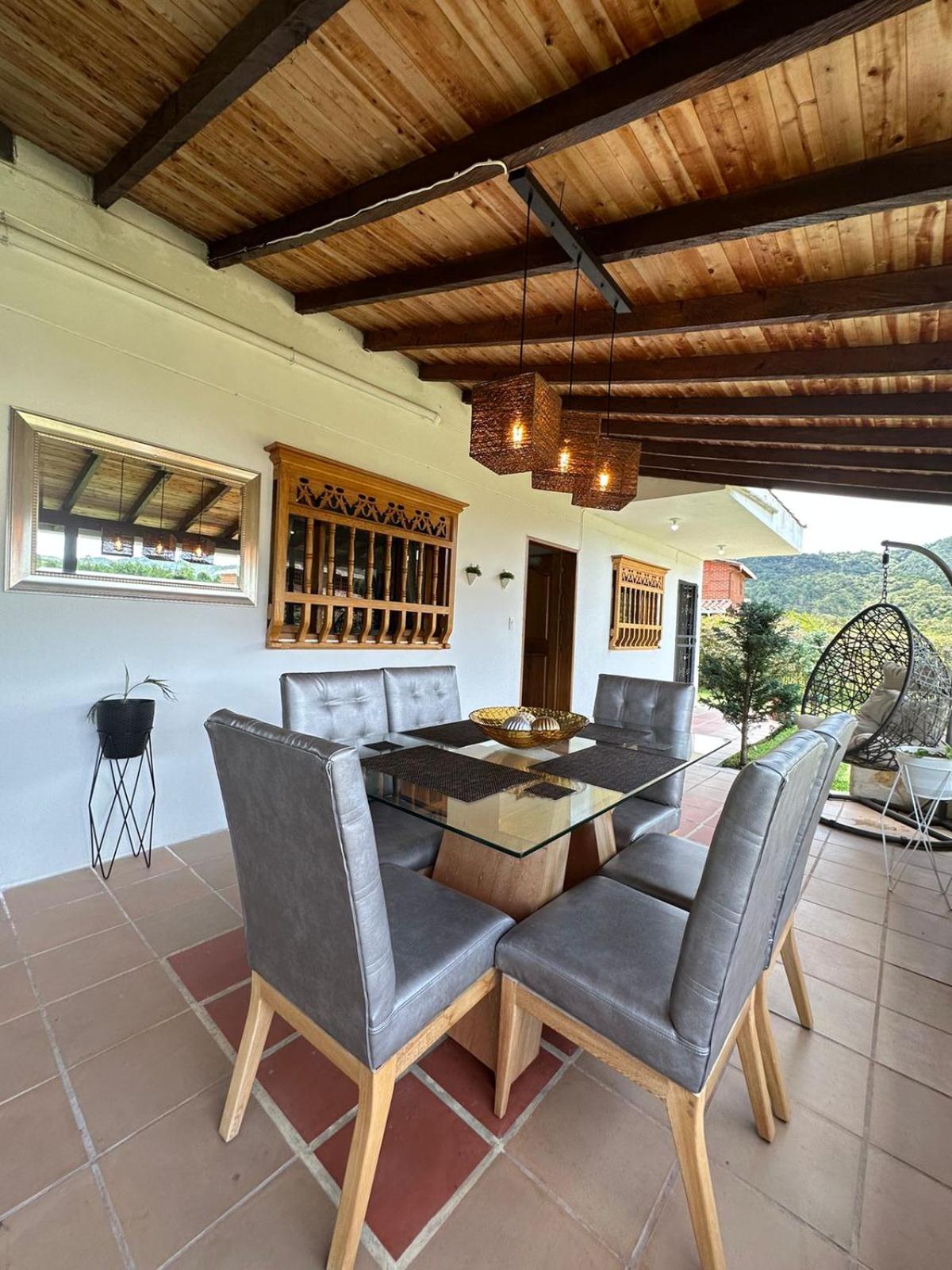 Guatape Retreat w/ Jacuzzi Central Location