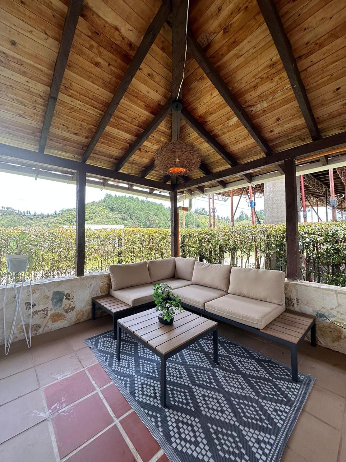 Guatape Retreat w/ Jacuzzi Central Location