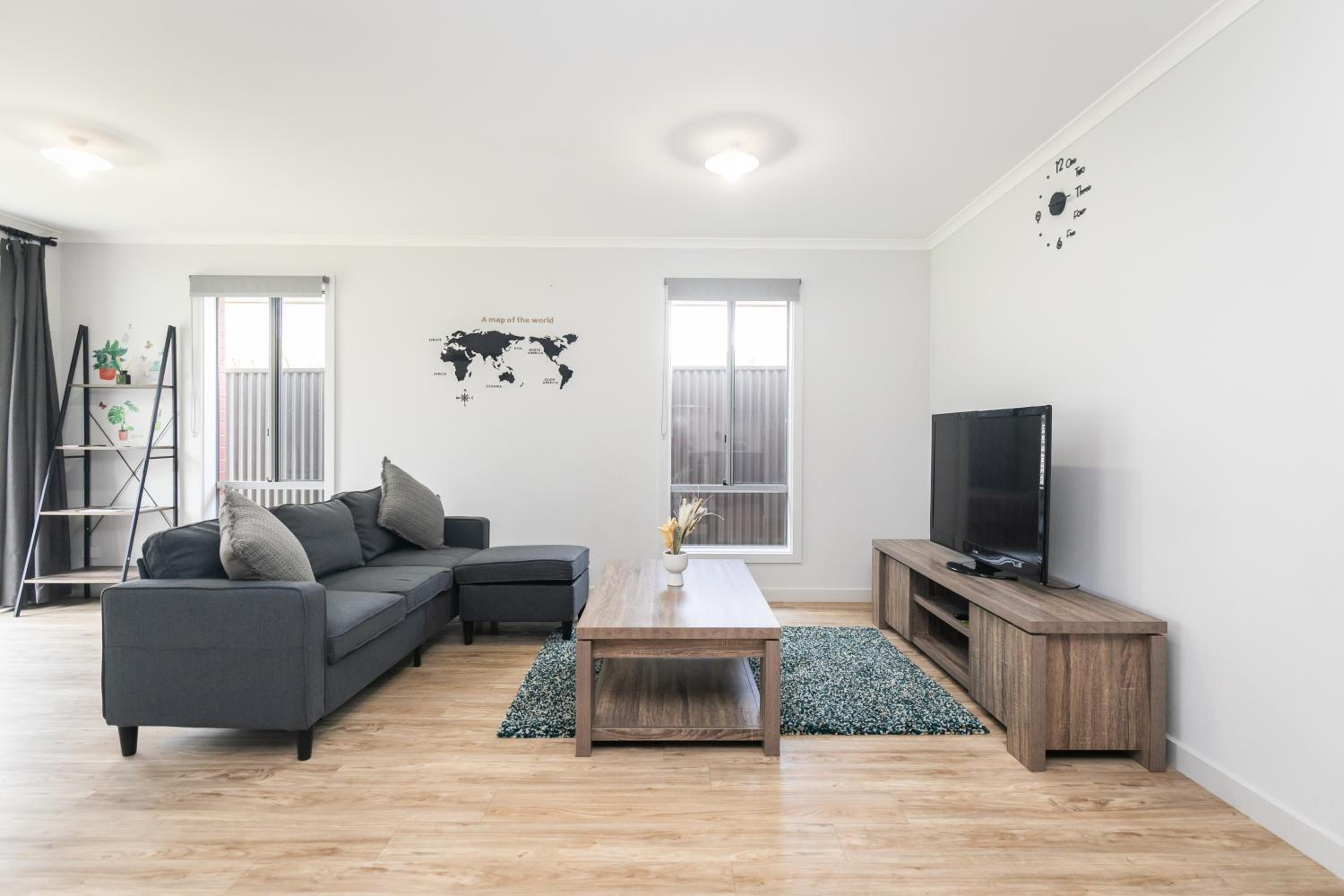 3bedroom Modern Home in Mt Barker, 8km to Hahndorf