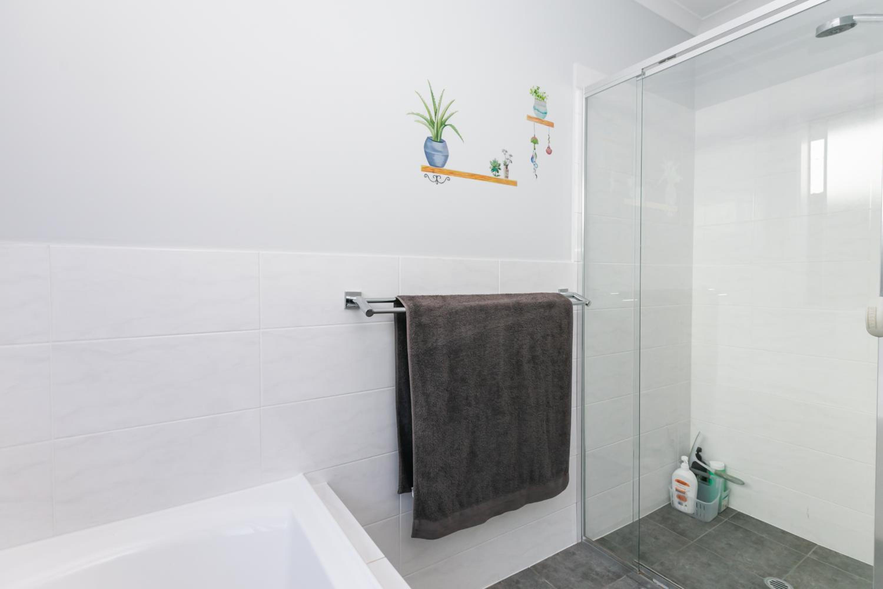 3bedroom Modern Home in Mt Barker, 8km to Hahndorf