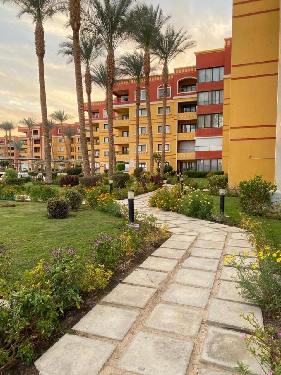 Esplanada hotel Apartments