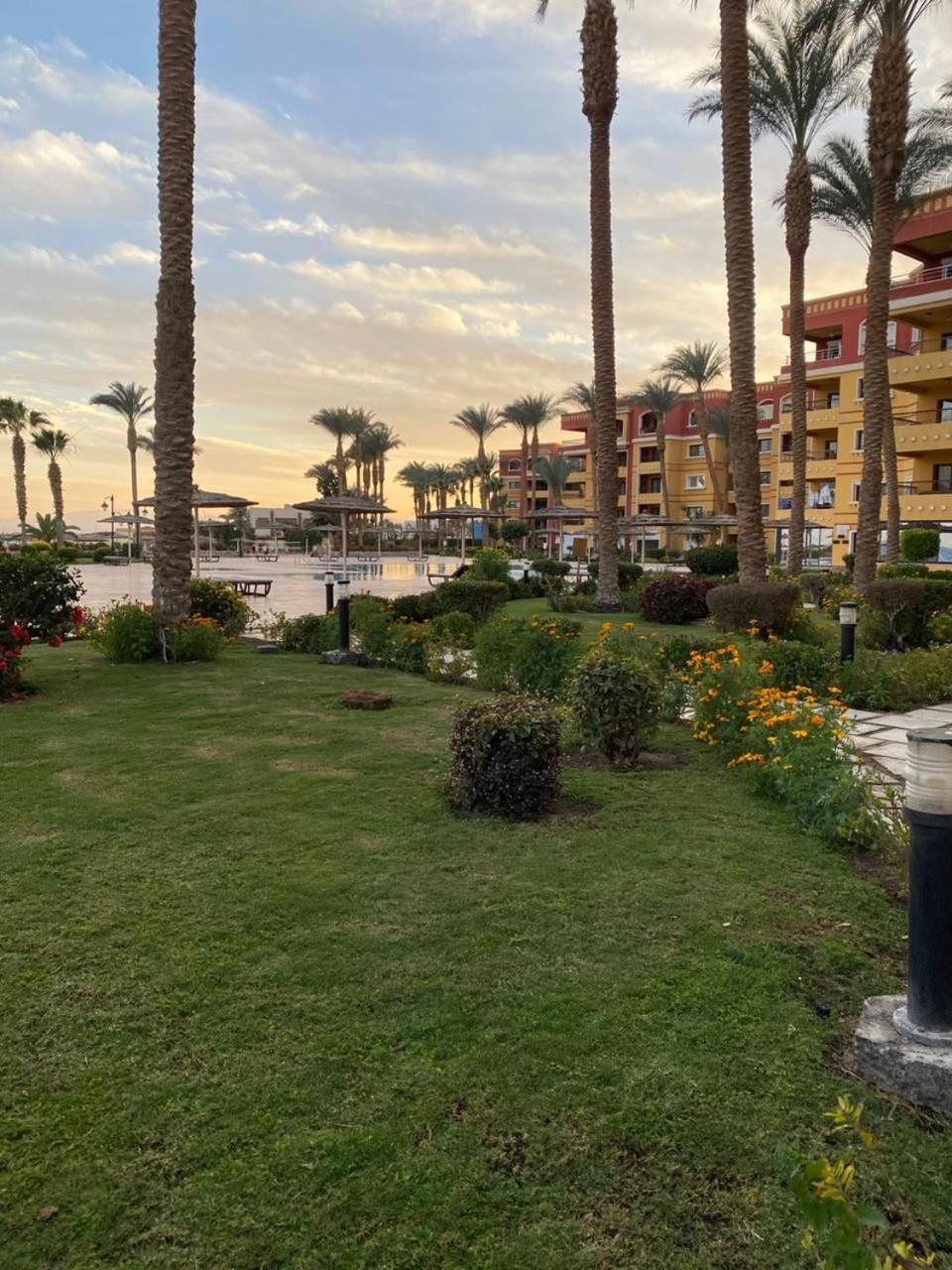 Esplanada hotel Apartments