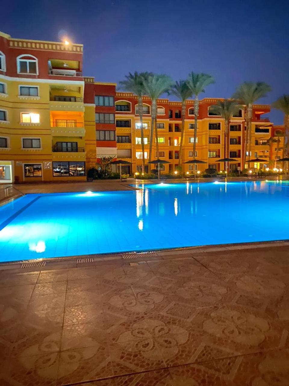Esplanada hotel Apartments