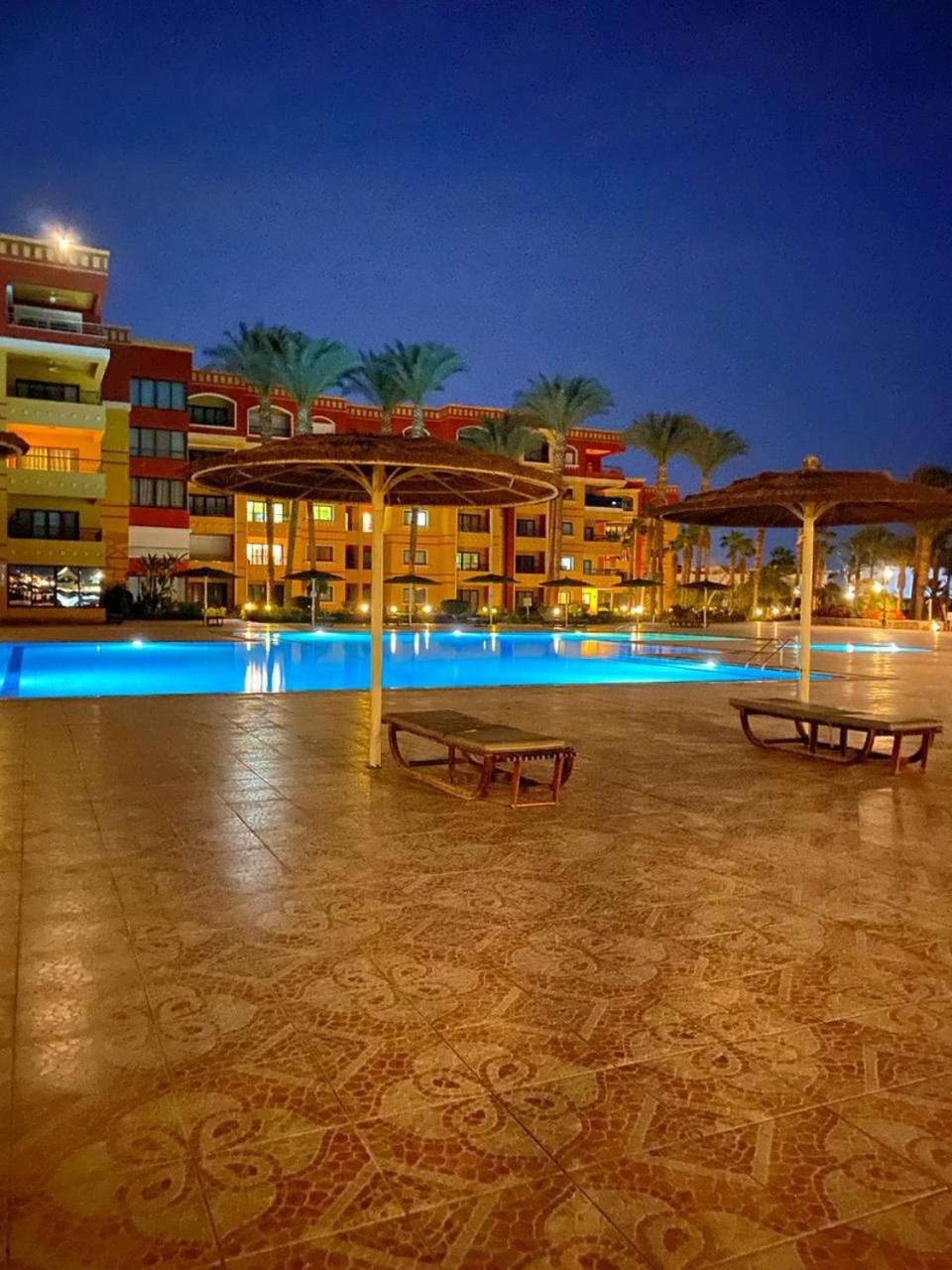 Esplanada hotel Apartments