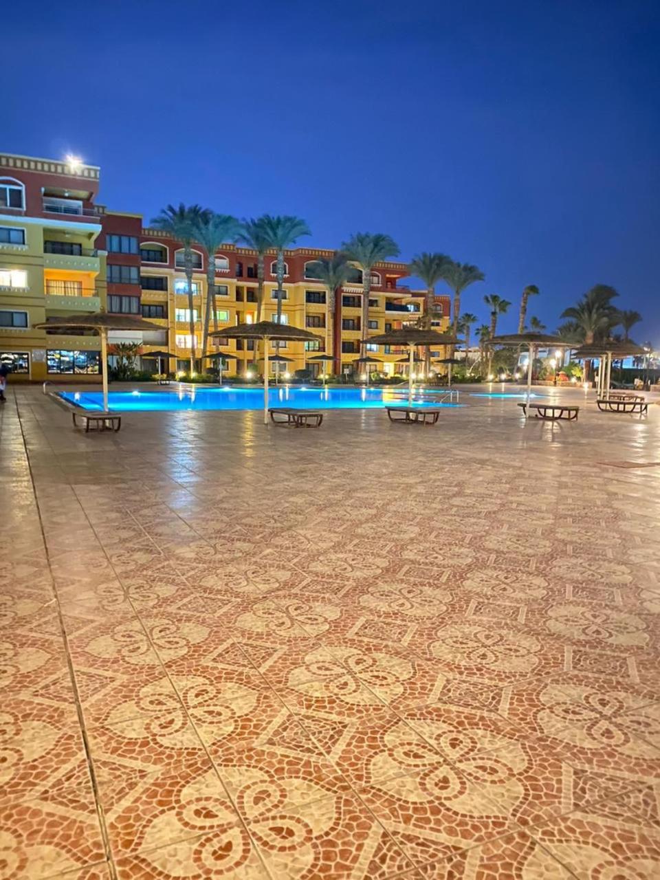 Esplanada hotel Apartments