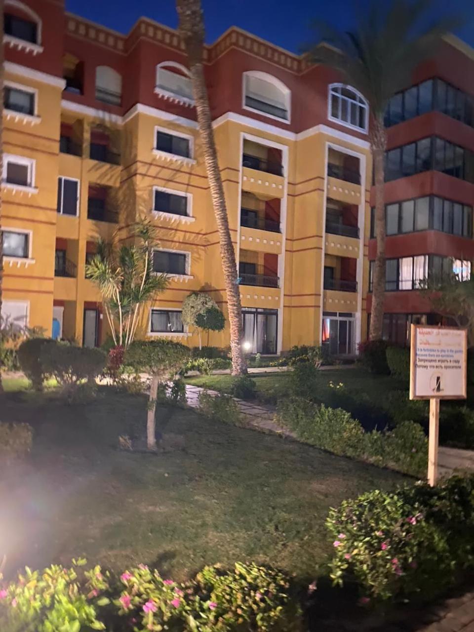 Esplanada hotel Apartments