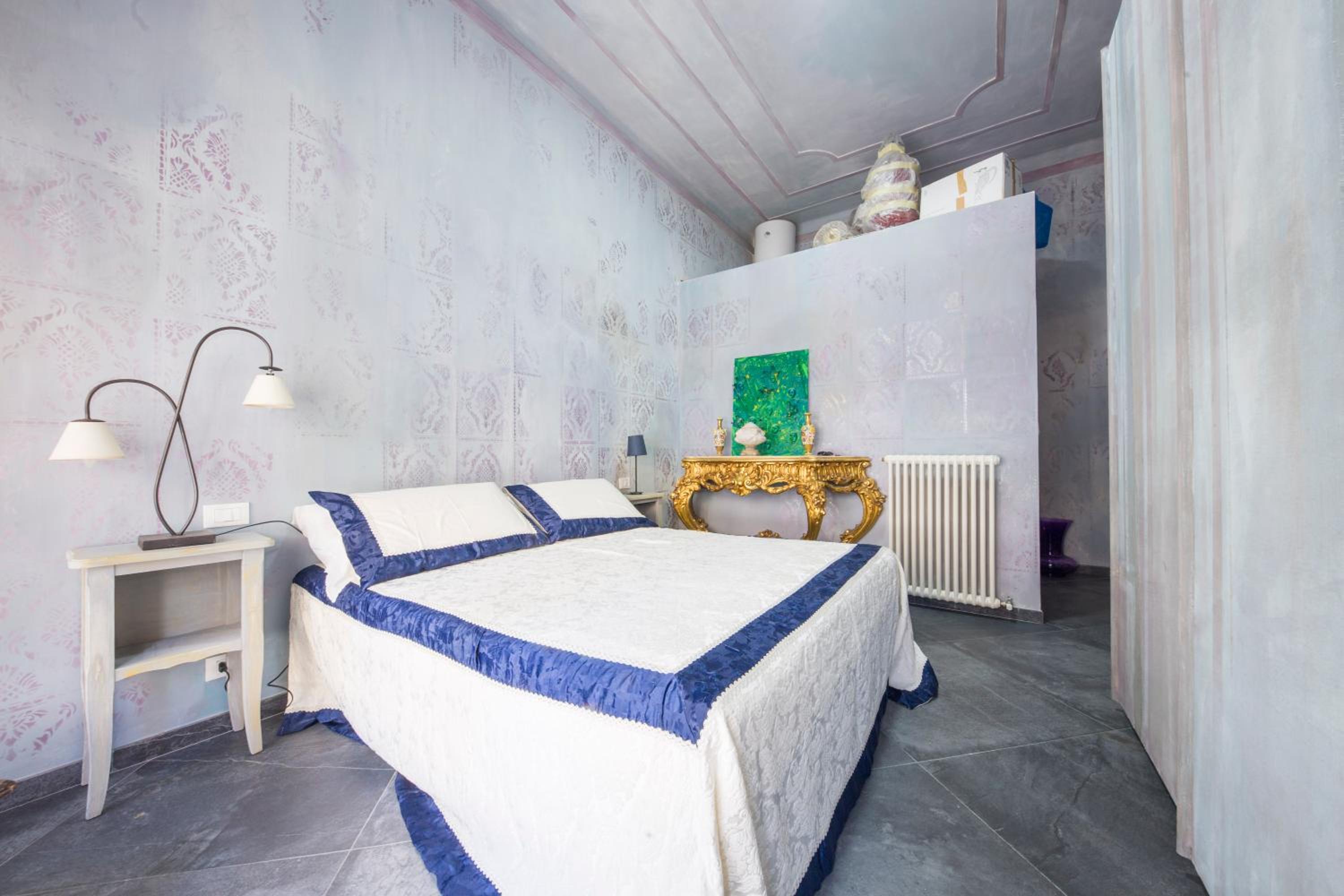 Art Gallery Apartment
