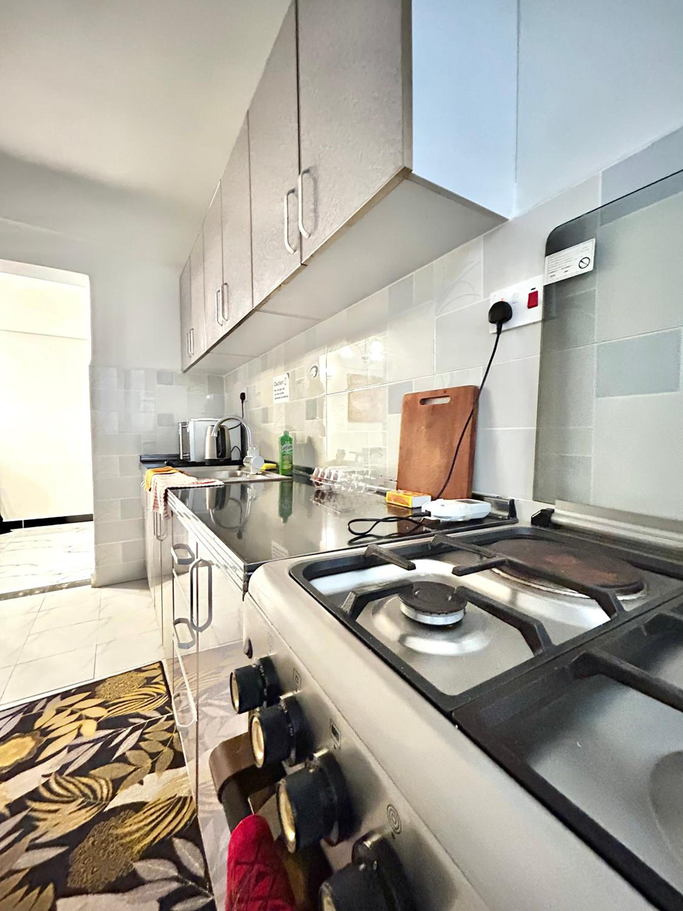 Stylish 2BR Apartment near Yaya Centre,Adlife Kilimani, Nairobi view 3