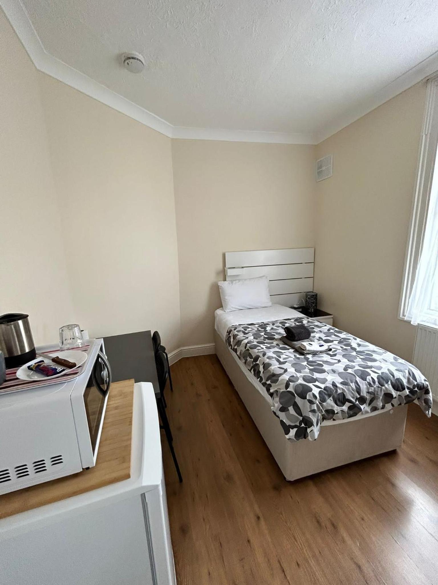 WIllesden Lodge Guest House