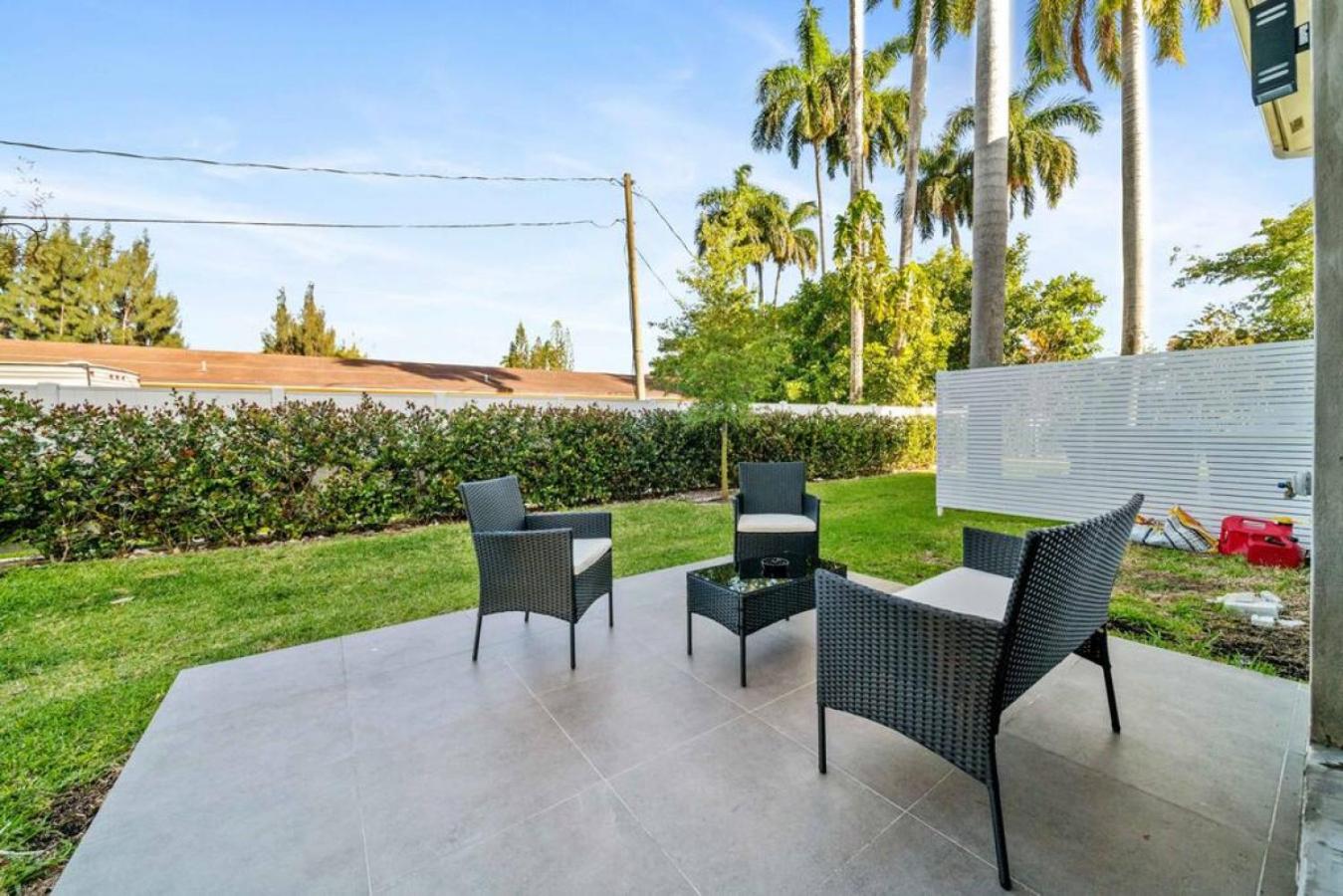 Modern RocknHome Near Hard Rock and FLL Airport view 4