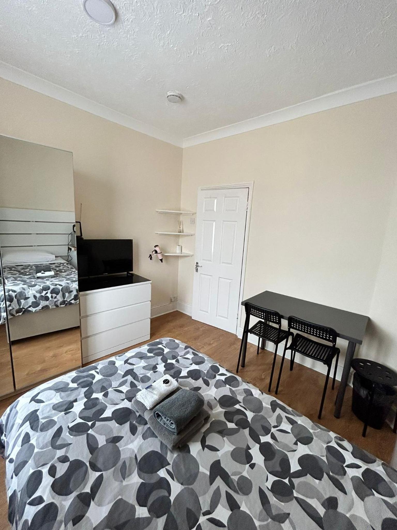 WIllesden Lodge Guest House