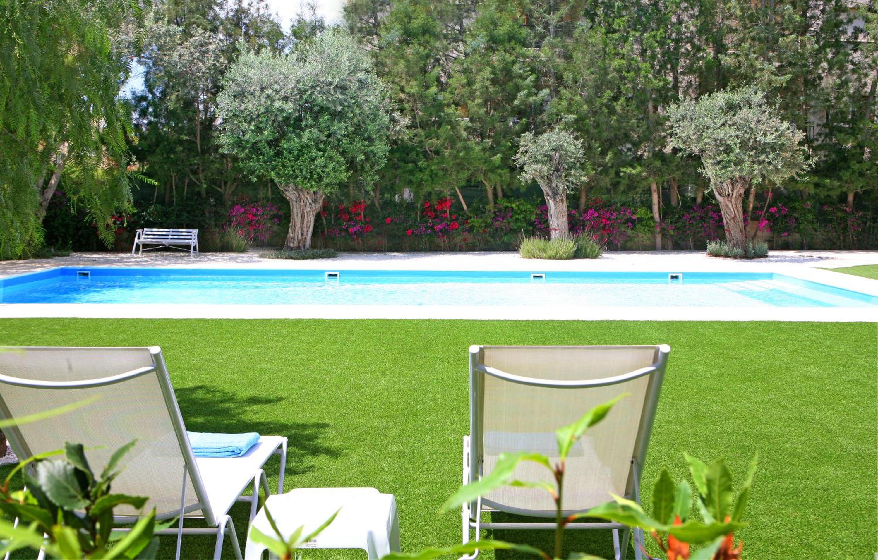 Corina Suites & Apartments