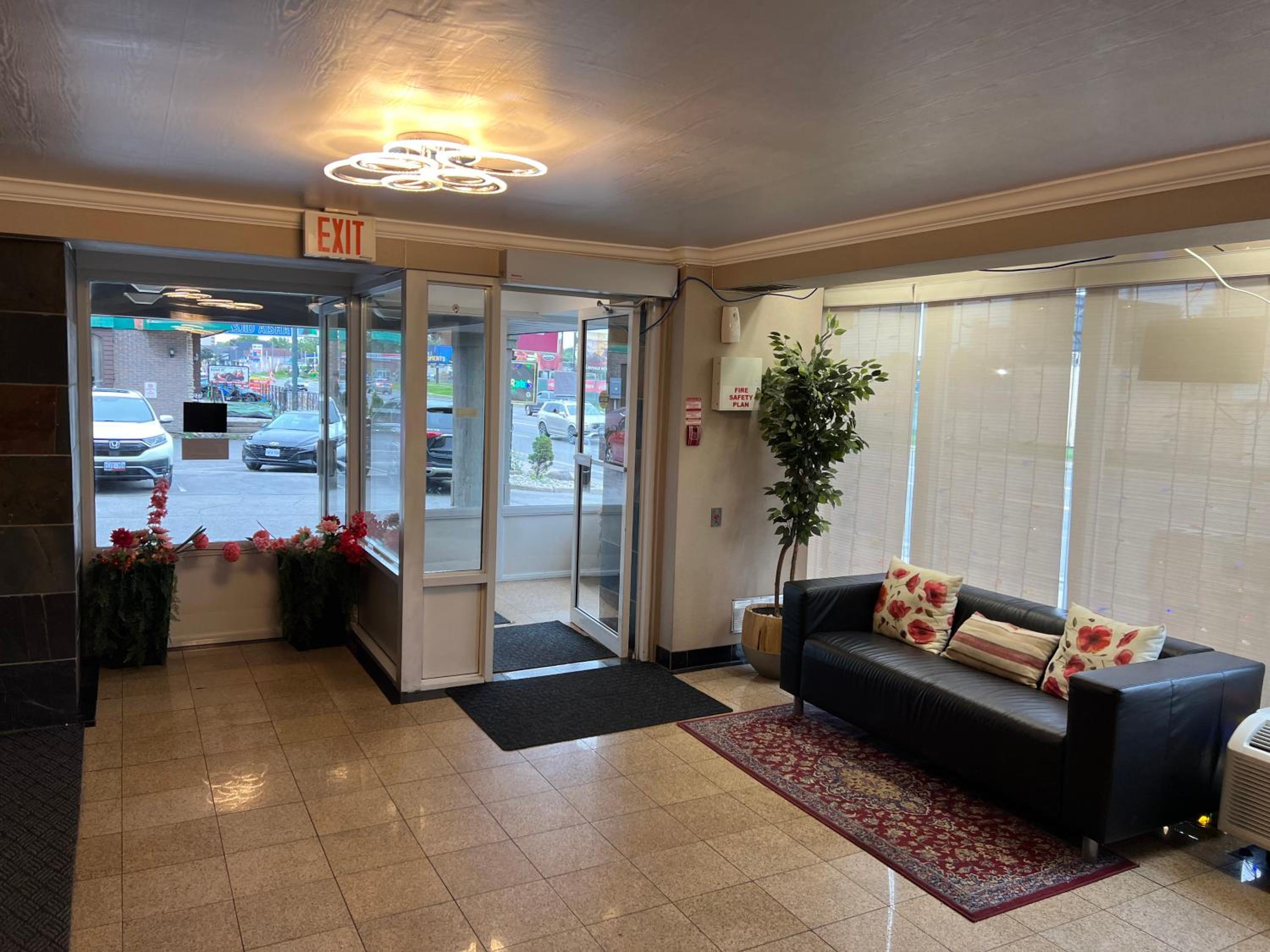 The Glengate Hotel & Suites-3