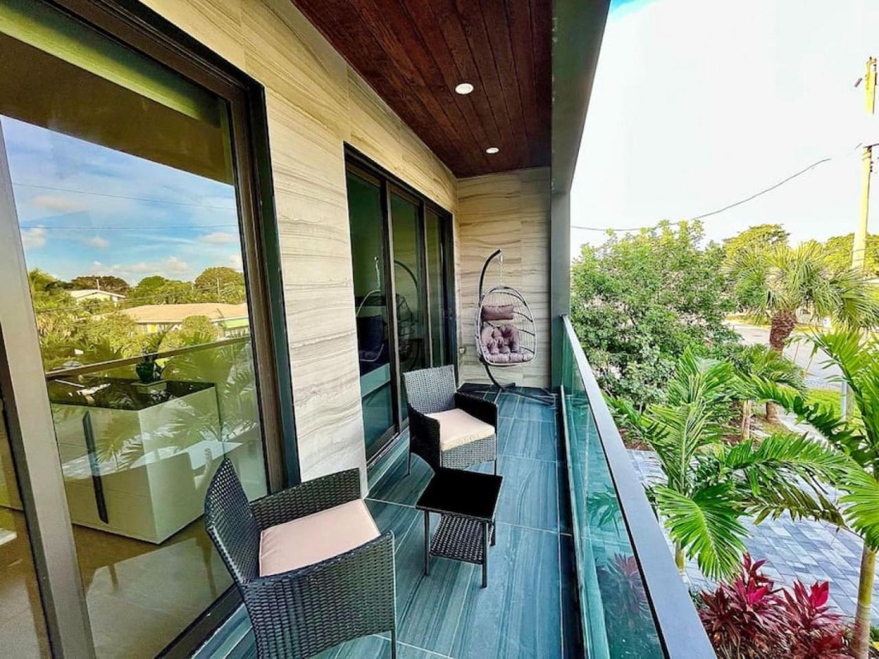 The Botanicals Las Olas Near Beach