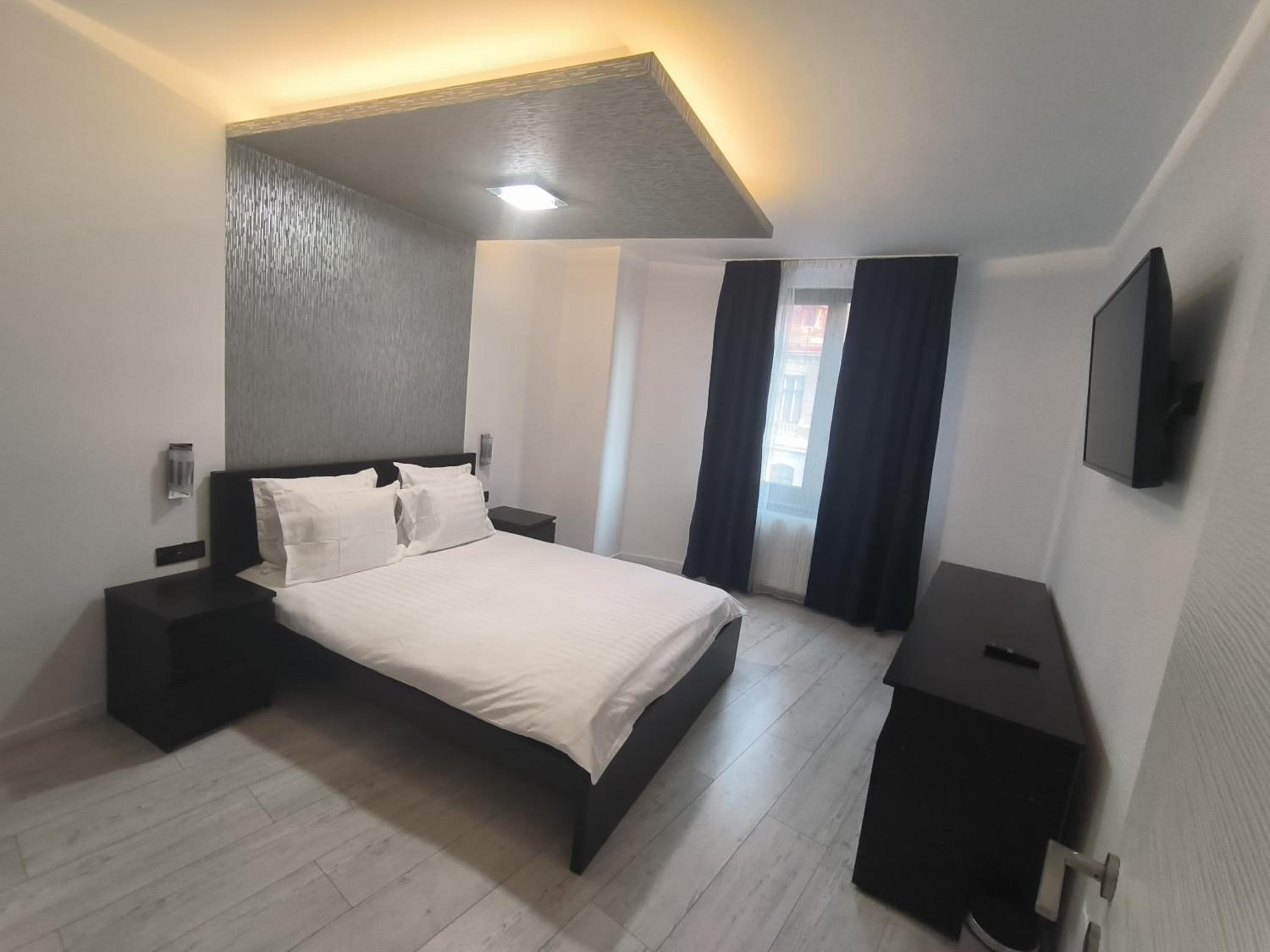 L'Heritage Collection Romana Apartments view 2