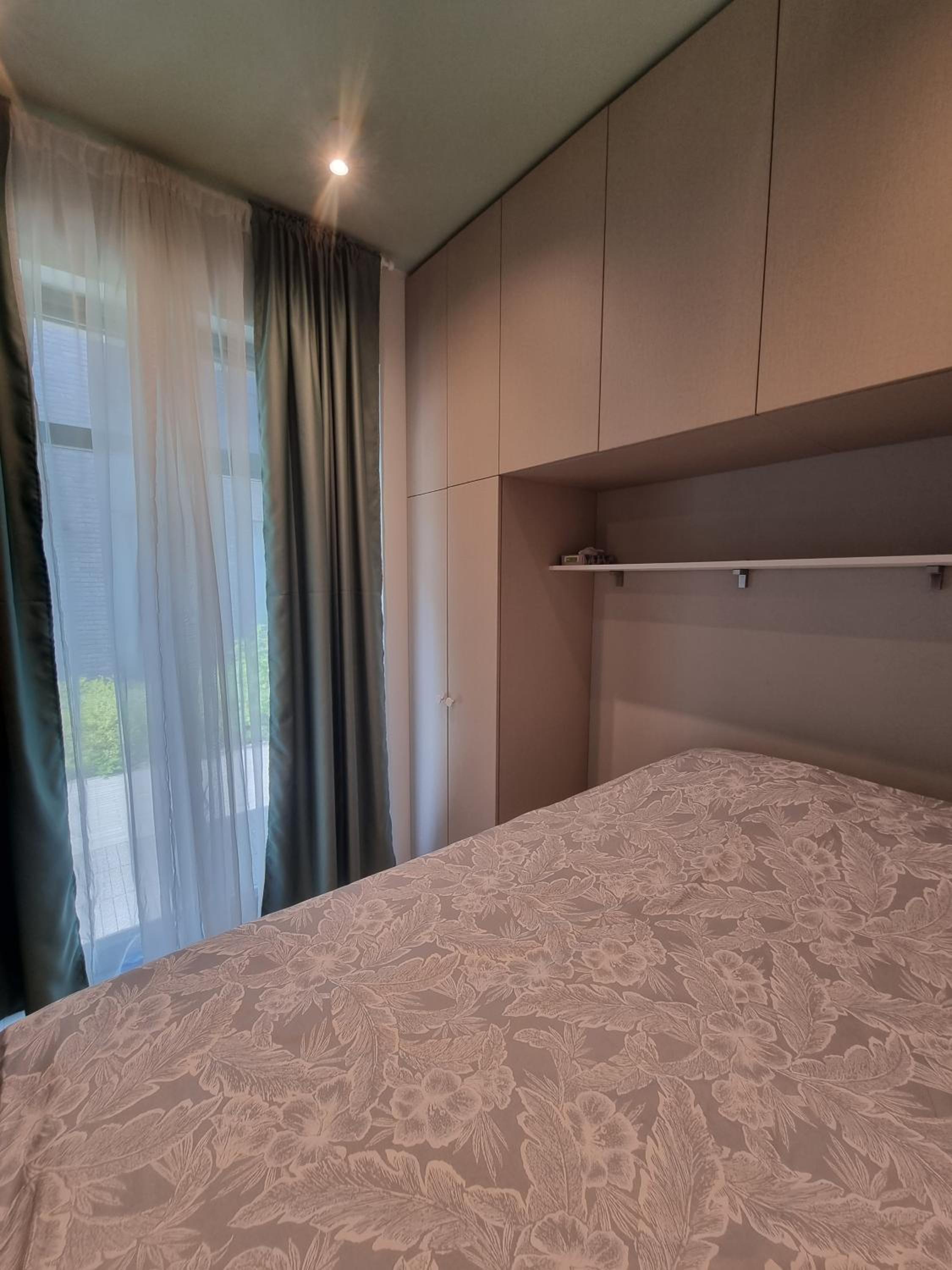Old Town Renaissance Apartment