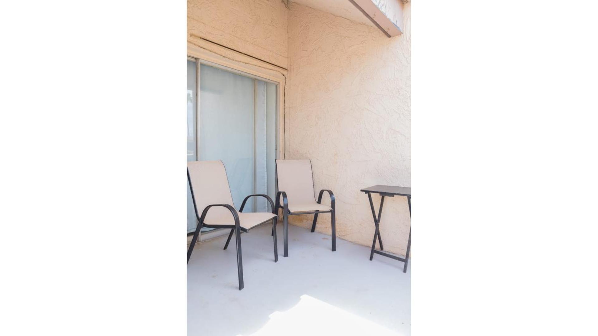 Hotel Super Clean Condo In The Heart Of Old Town Scottsdale, Pool, Gated Parking