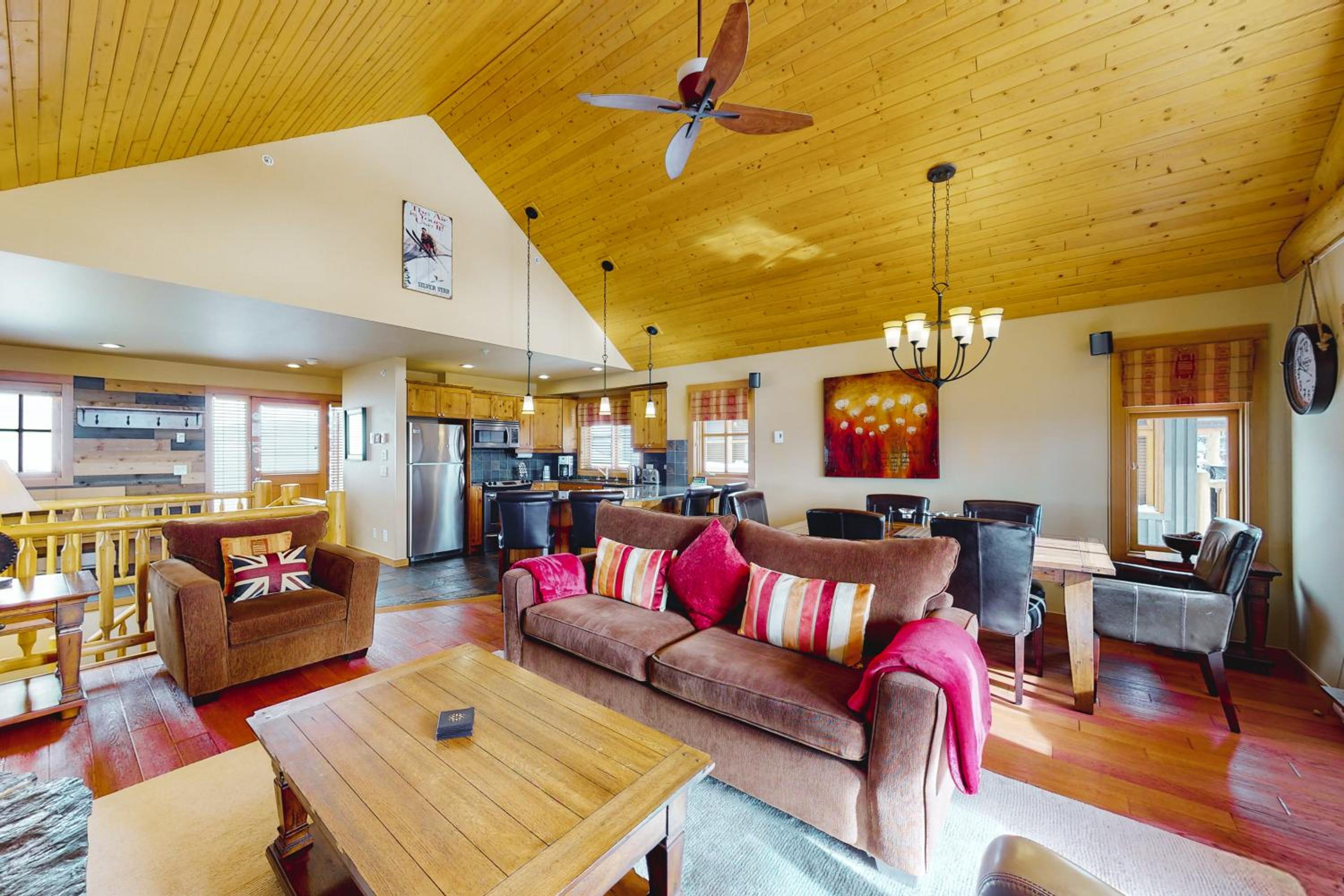 Woodcutter Cabin 16