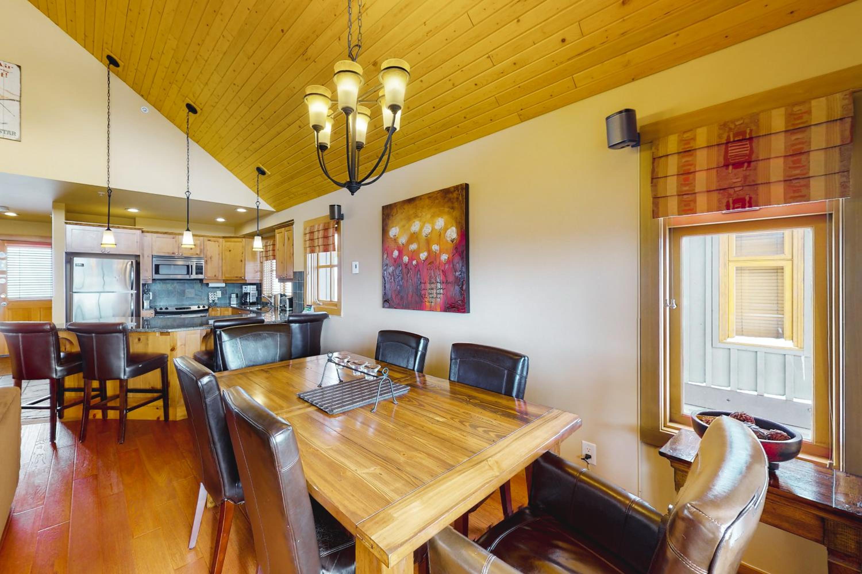 Woodcutter Cabin 16