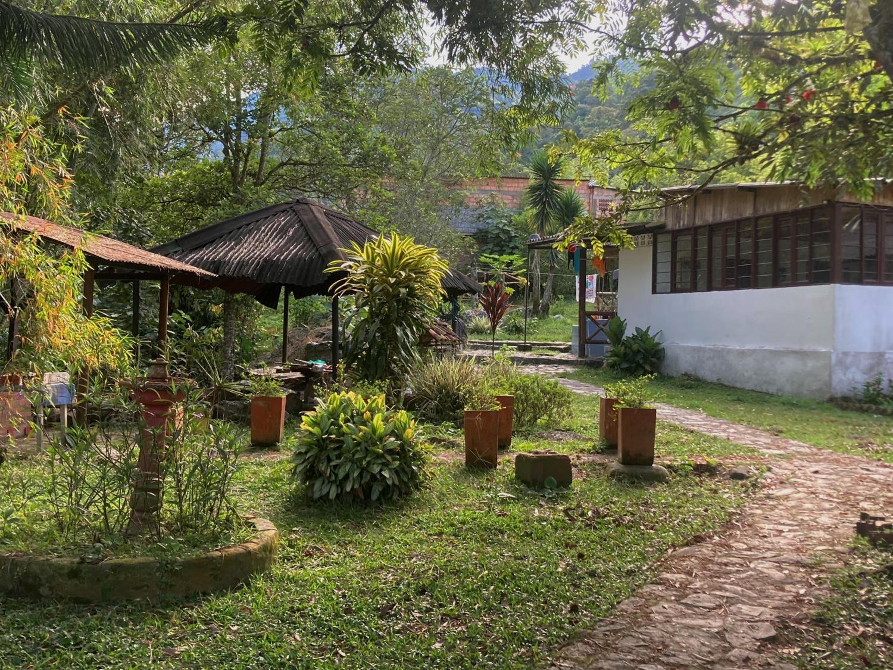 Bahareque Hostal