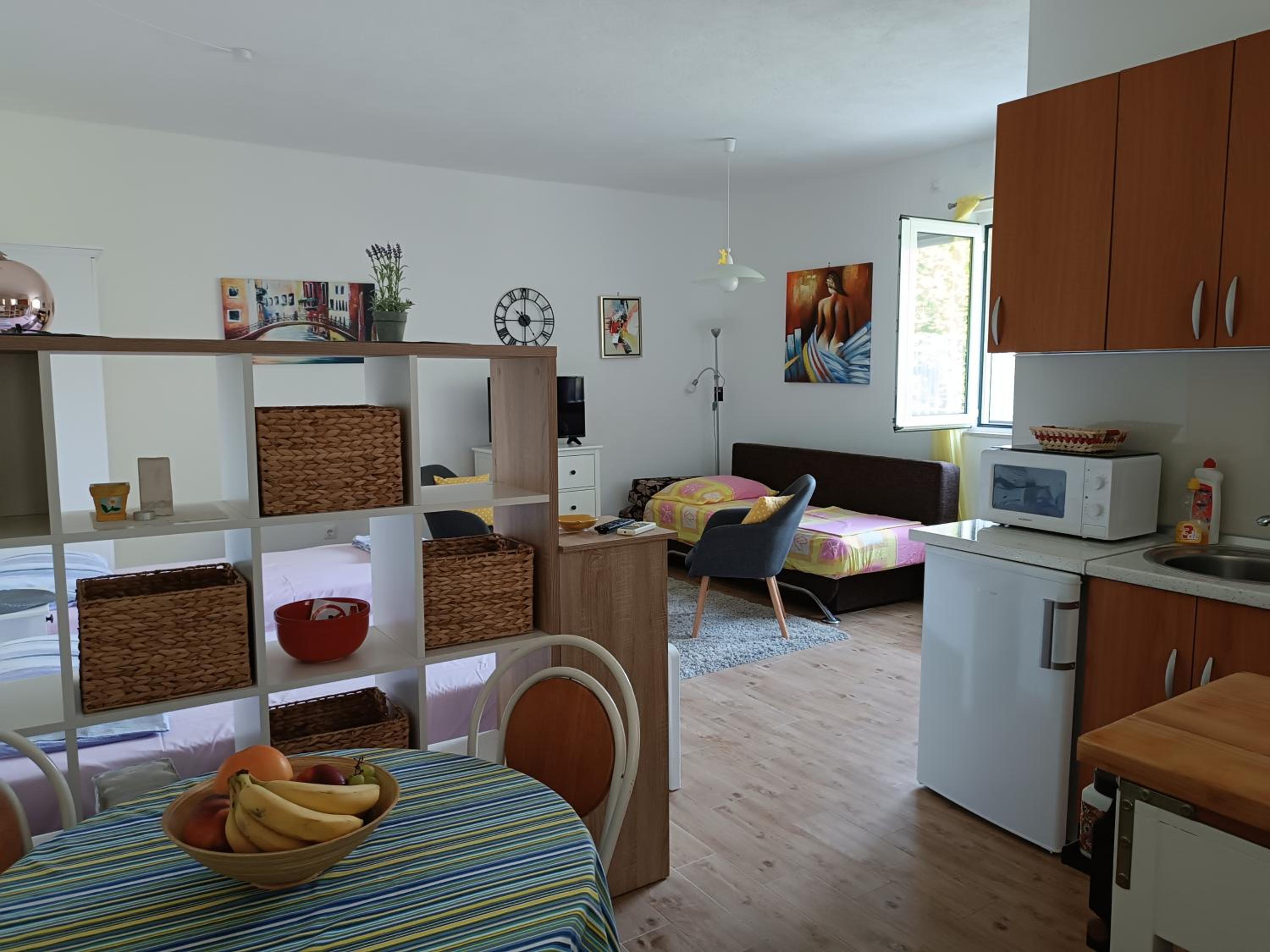 Anći view 3