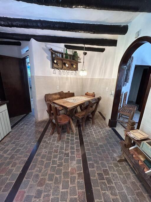 Casa en Cariló, a 2 cuadras de la playa.