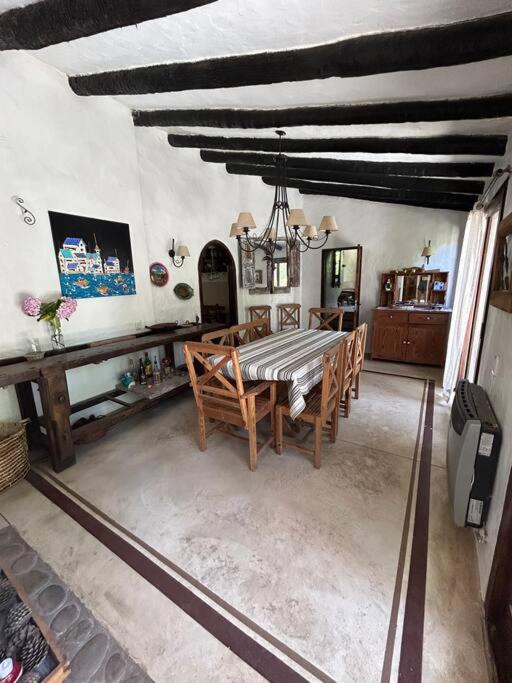 Casa en Cariló, a 2 cuadras de la playa.