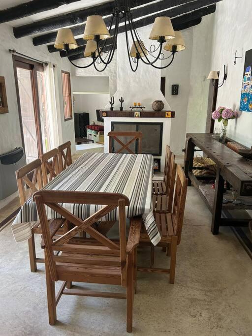 Casa en Cariló, a 2 cuadras de la playa.