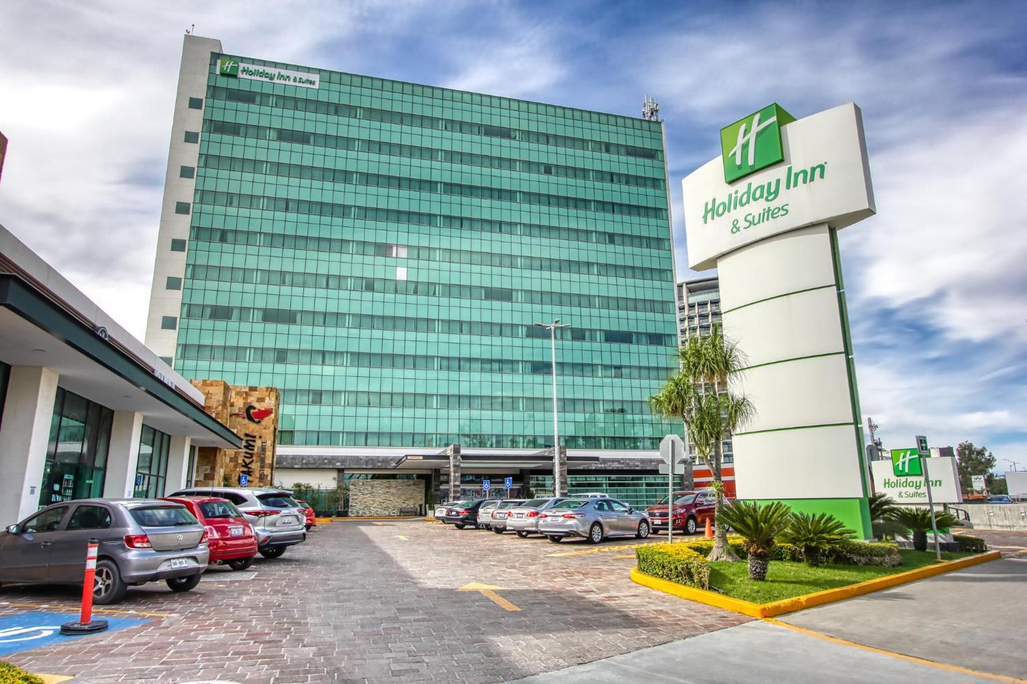 Hotel Holiday Inn & Suites Plaza Mayor, an IHG Hotel - Image 1